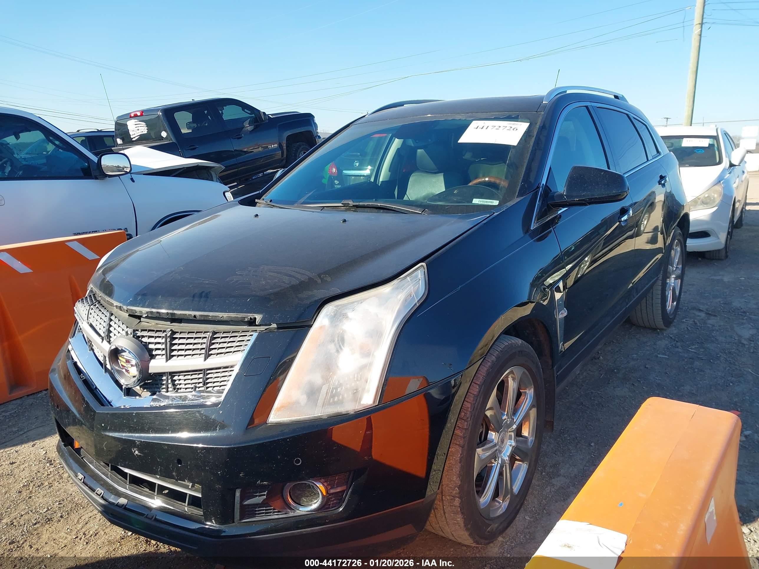 CADILLAC SRX image 2