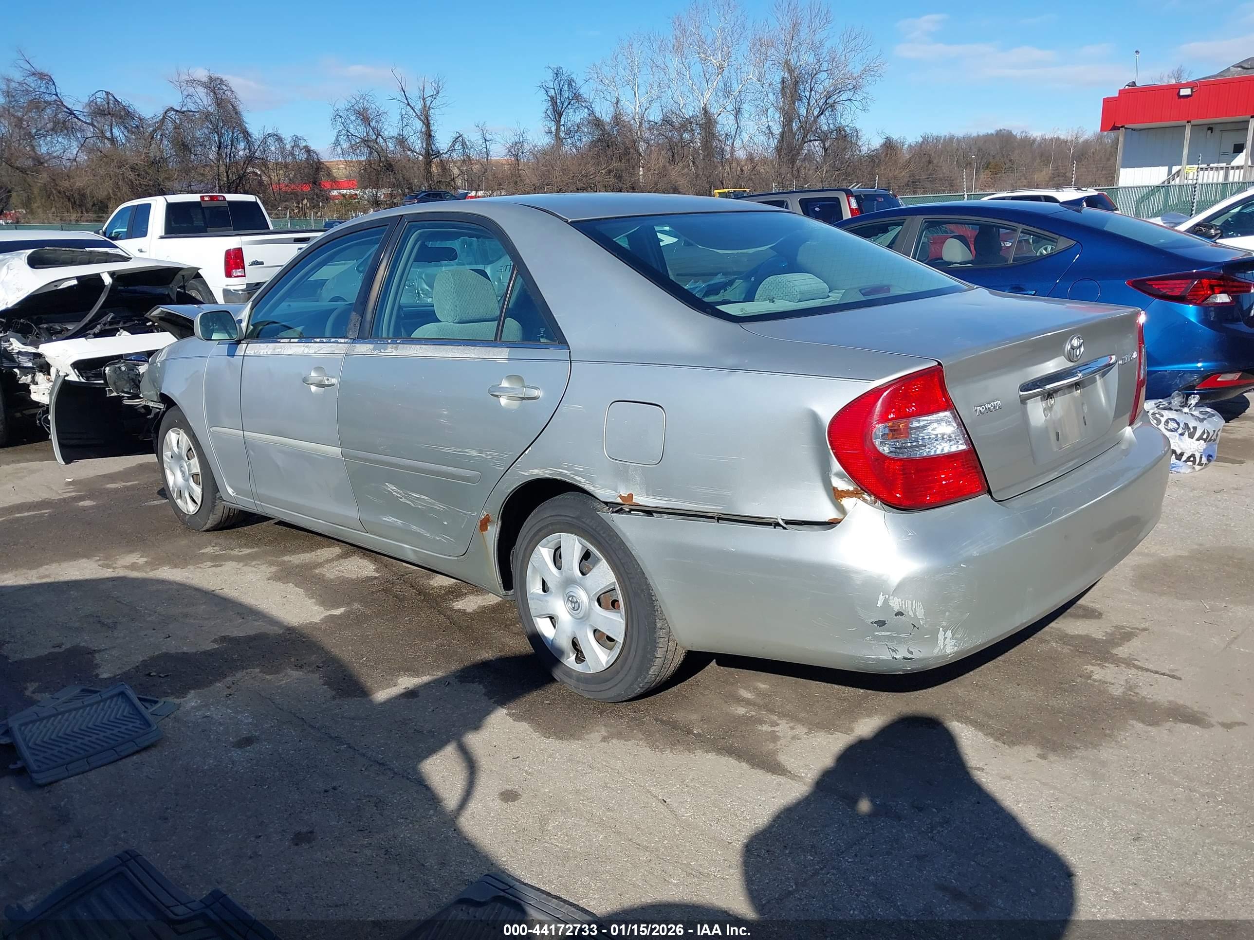 TOYOTA CAMRY image 3