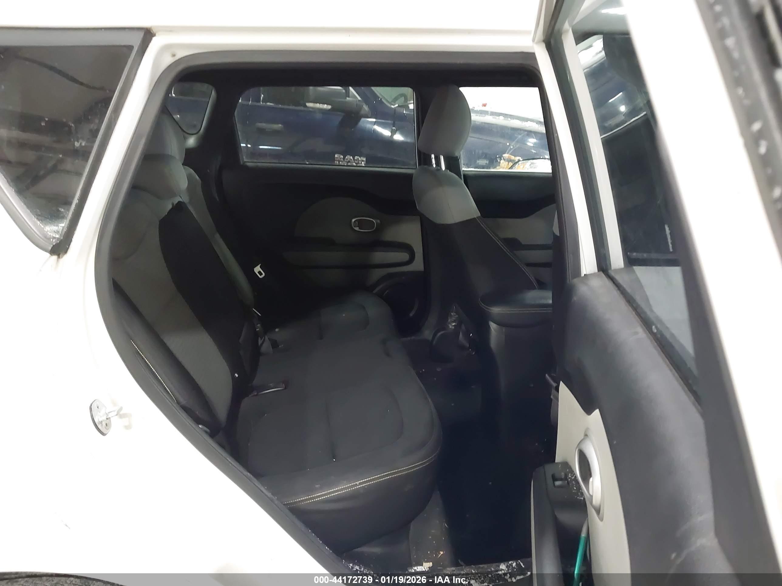 KIA SOUL image 8
