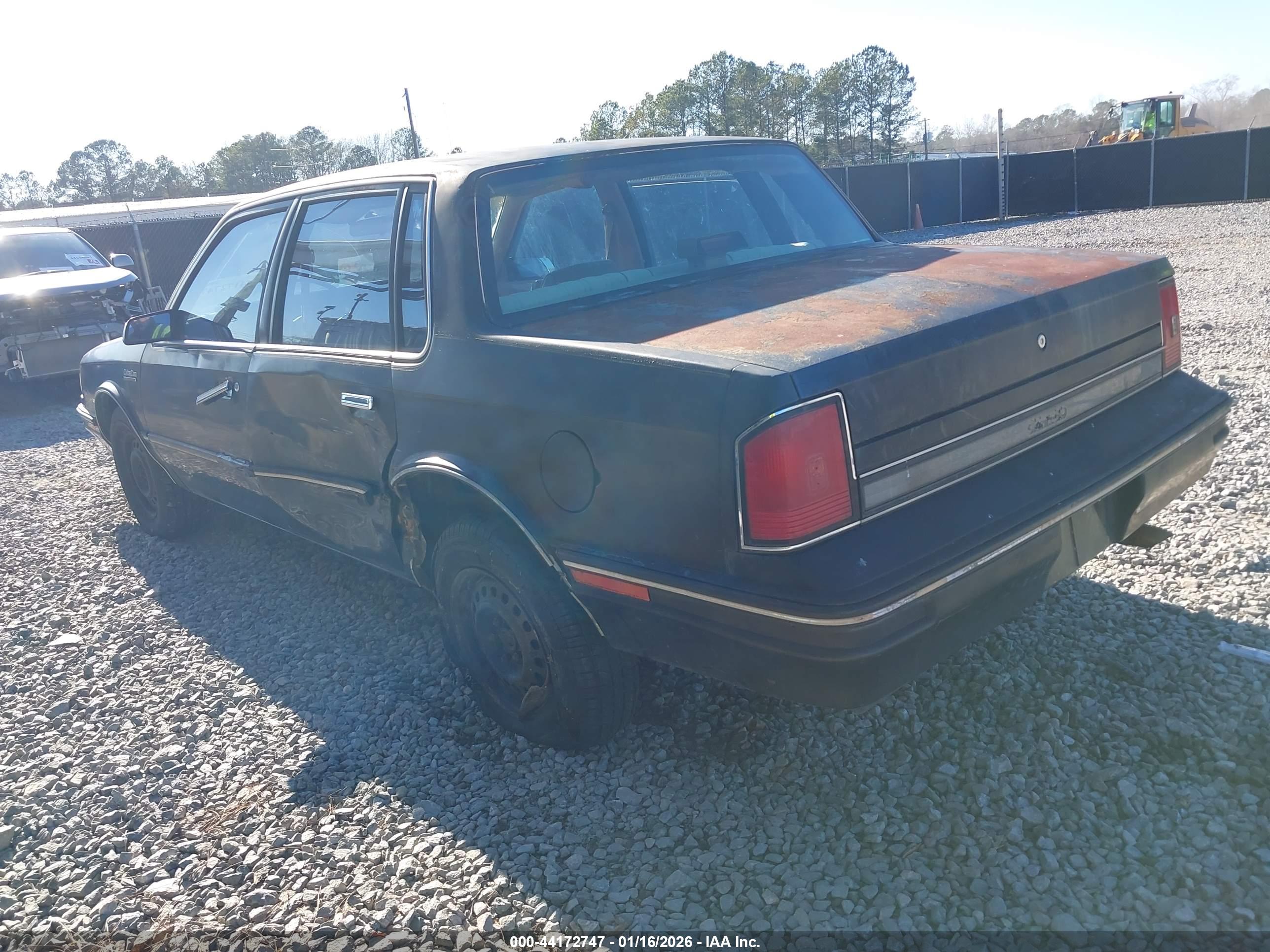 OLDSMOBILE CUTLASS image 3