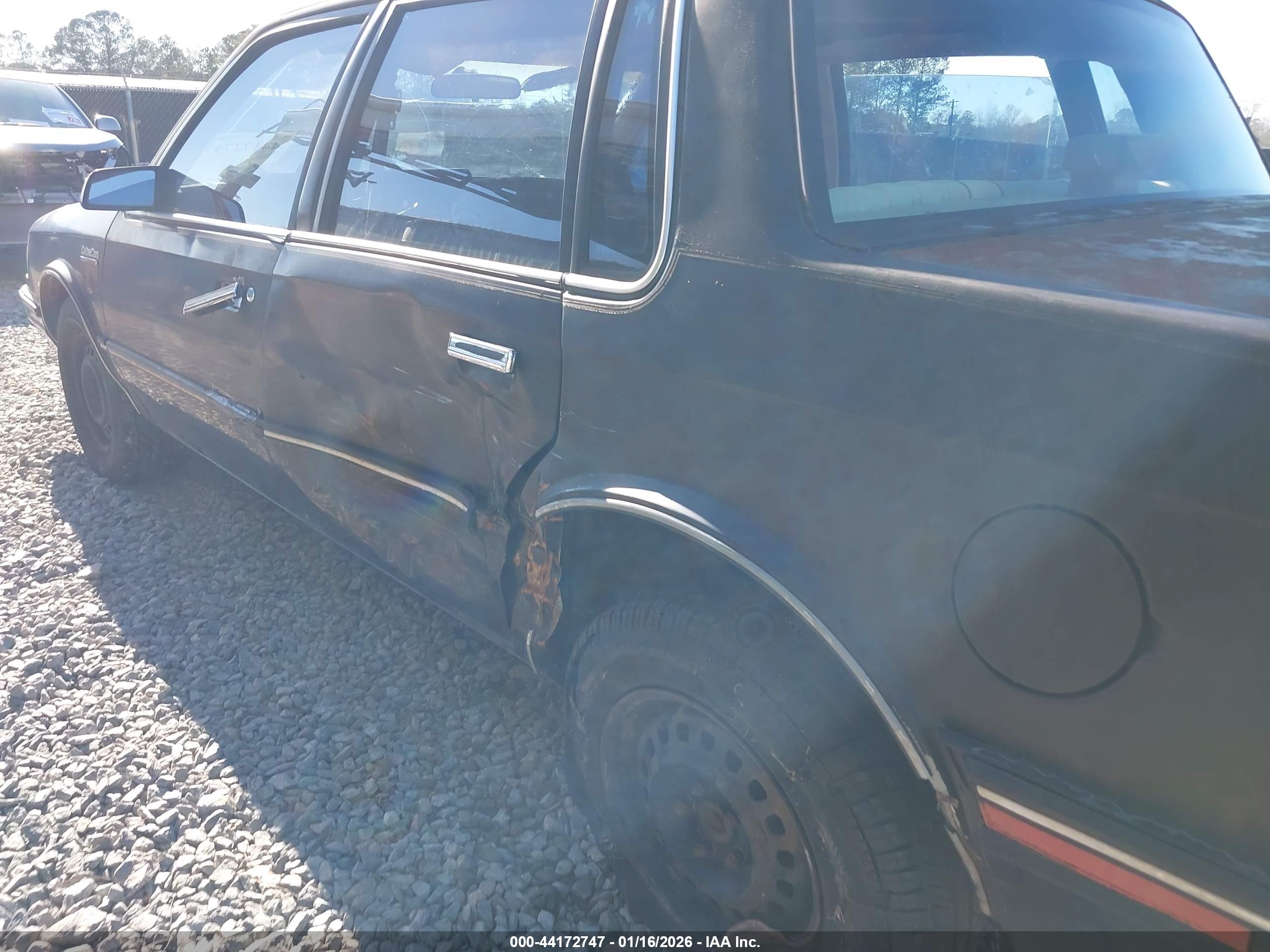 OLDSMOBILE CUTLASS image 6