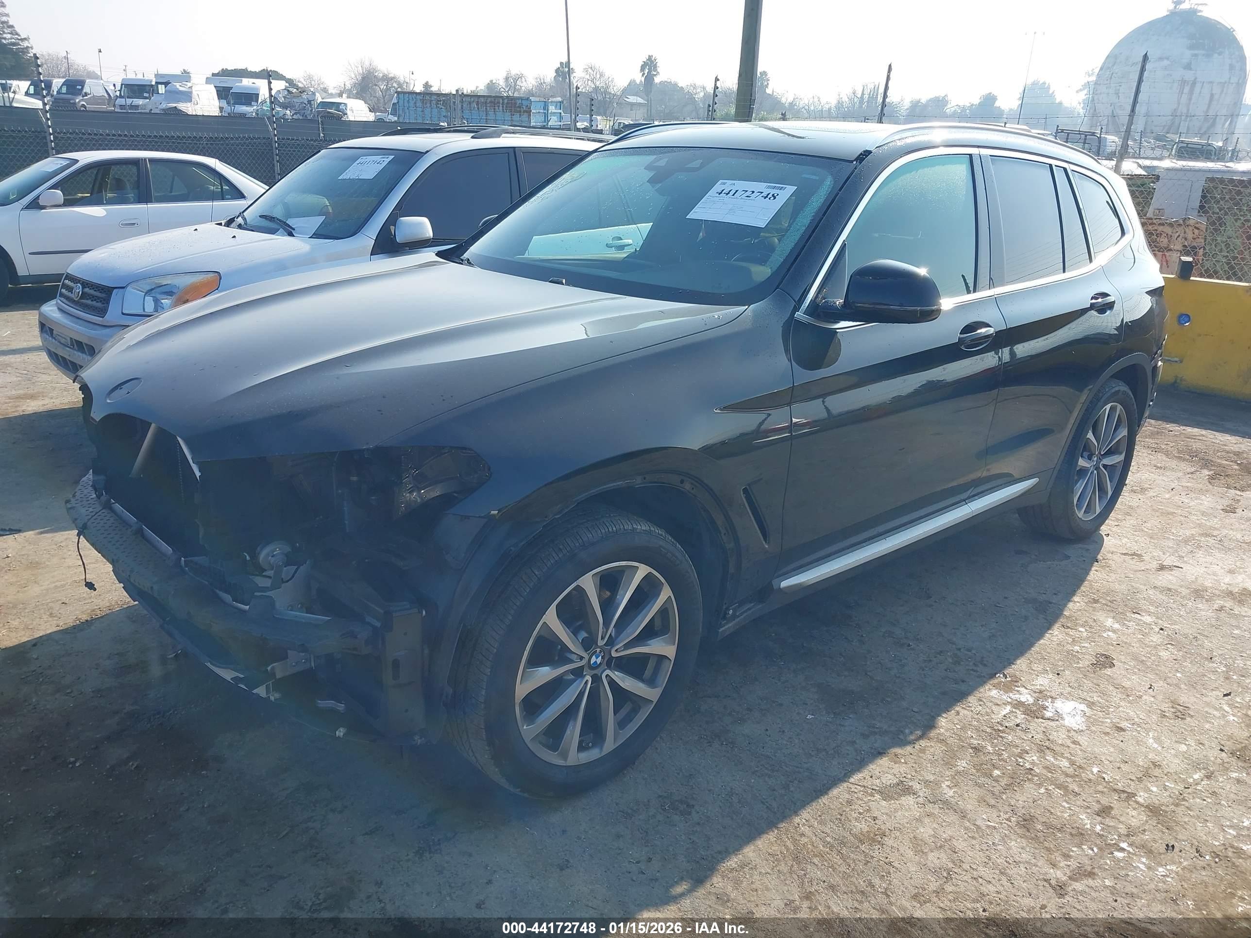 BMW X3 image 2