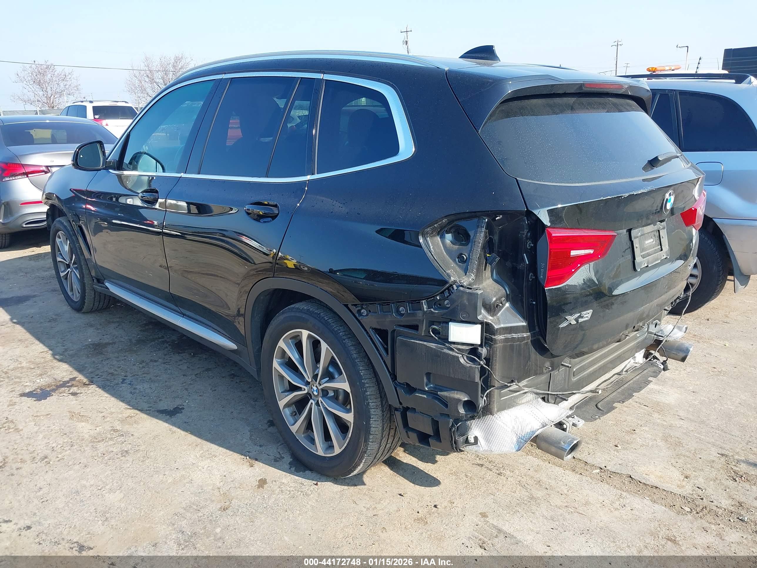 BMW X3 image 3