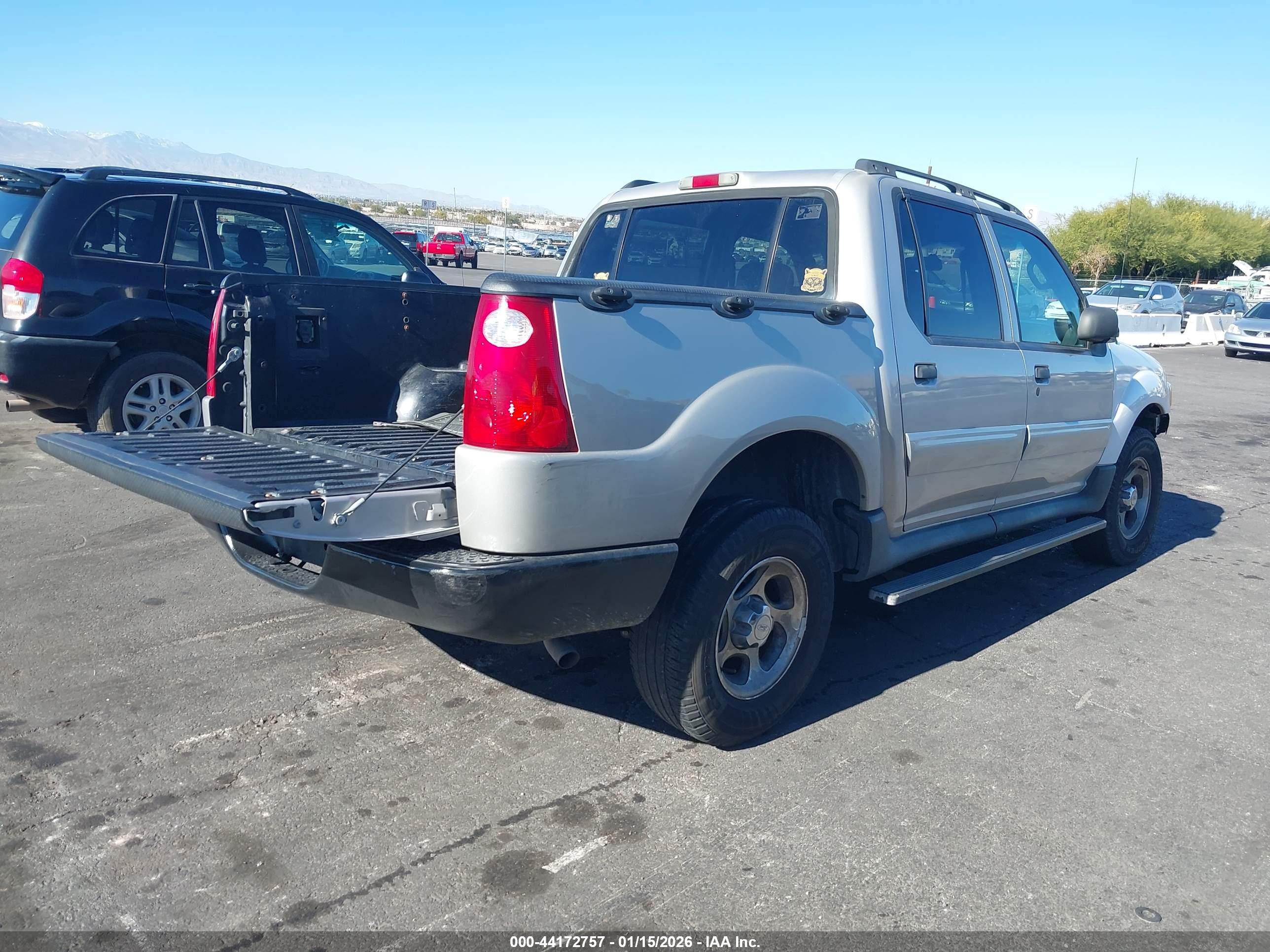 FORD EXPLORER image 4