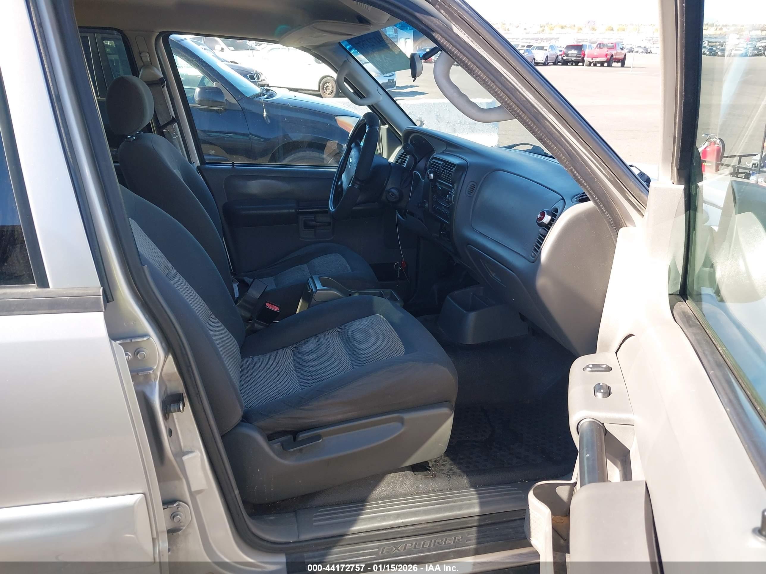 FORD EXPLORER image 5