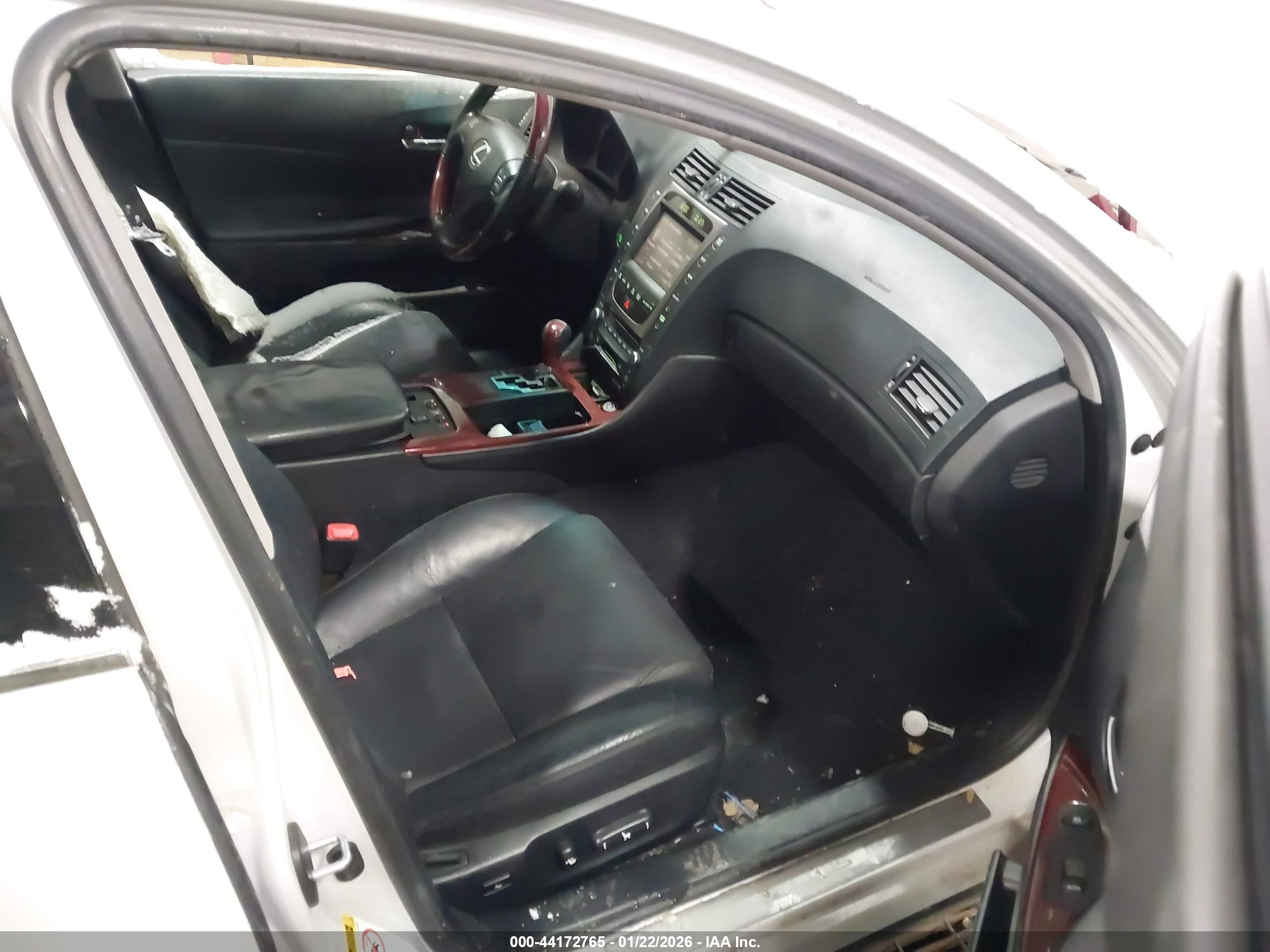LEXUS GS image 5