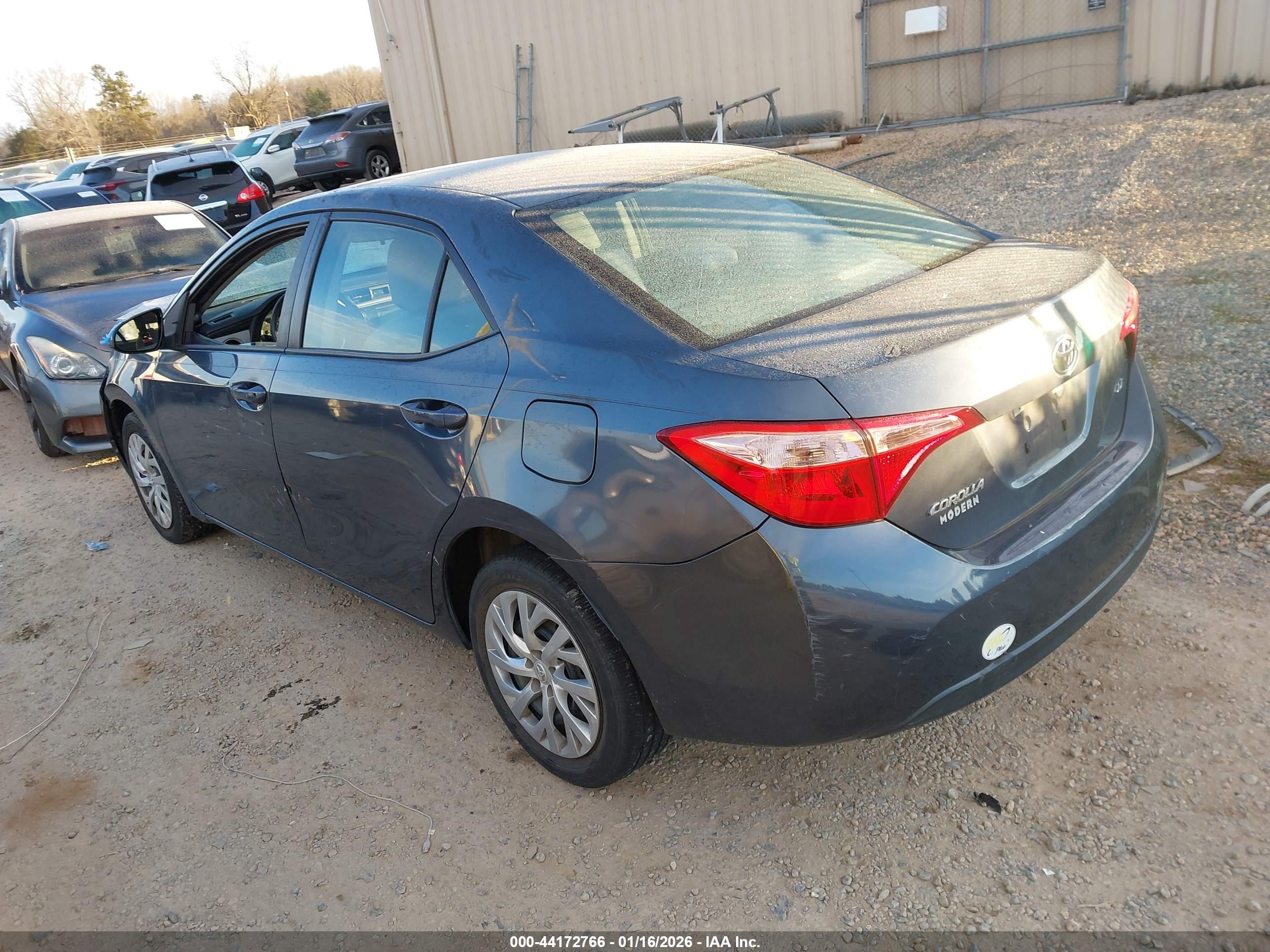 TOYOTA COROLLA image 3