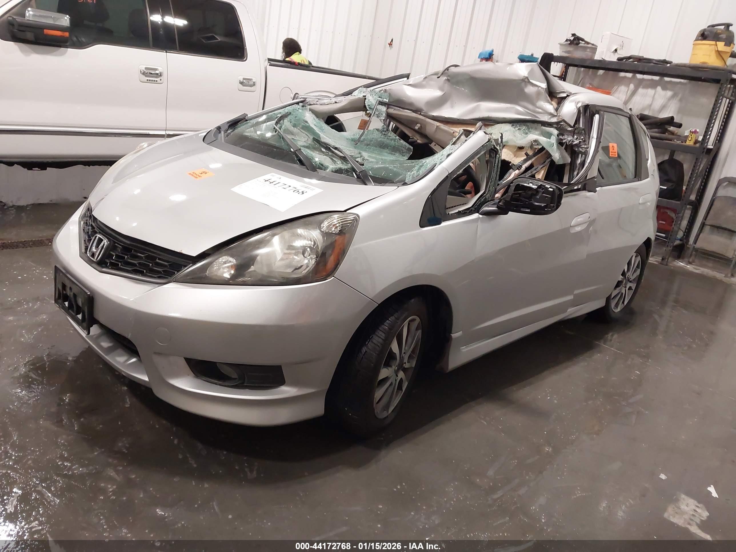 HONDA FIT image 2