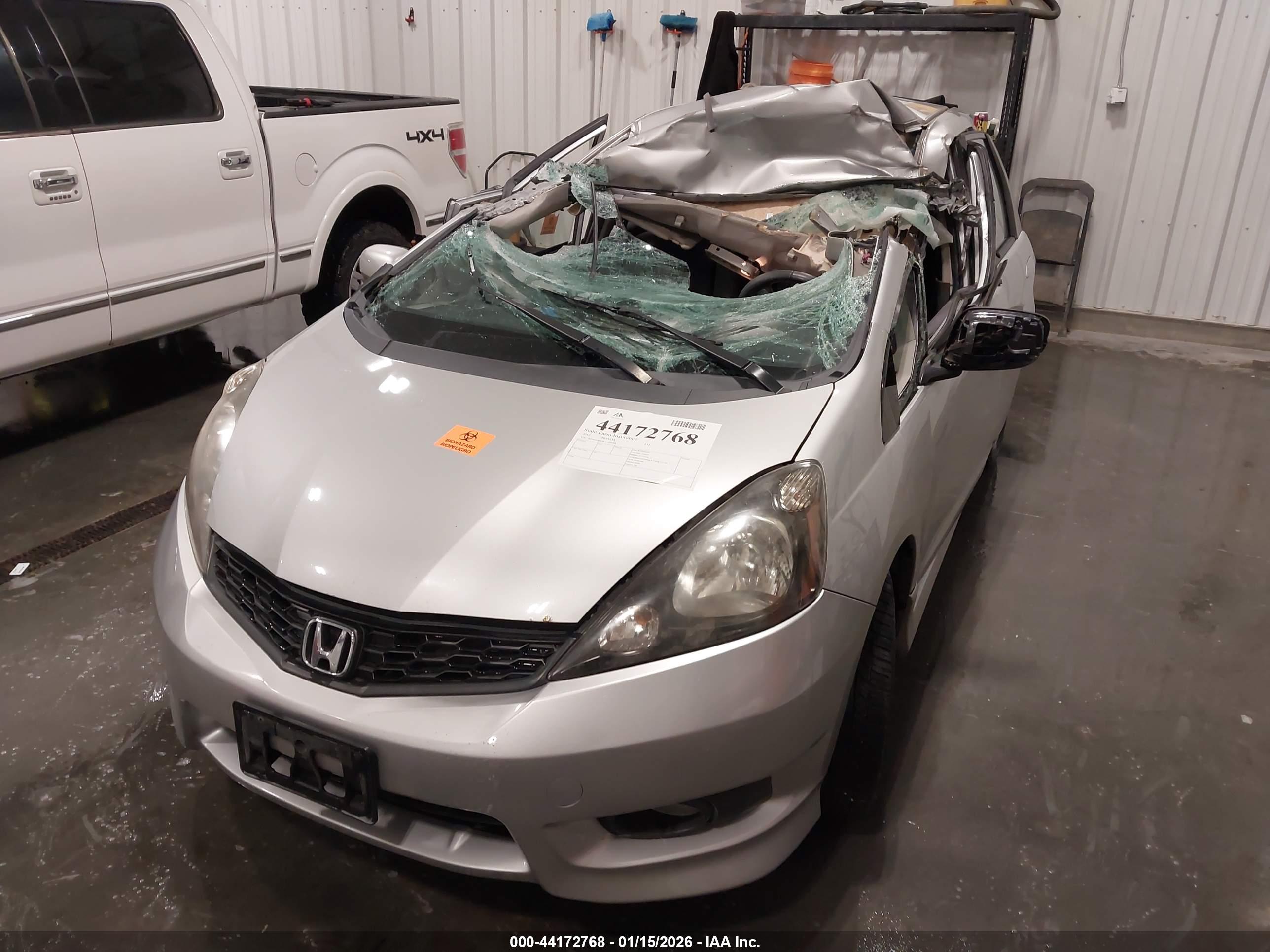 HONDA FIT image 6