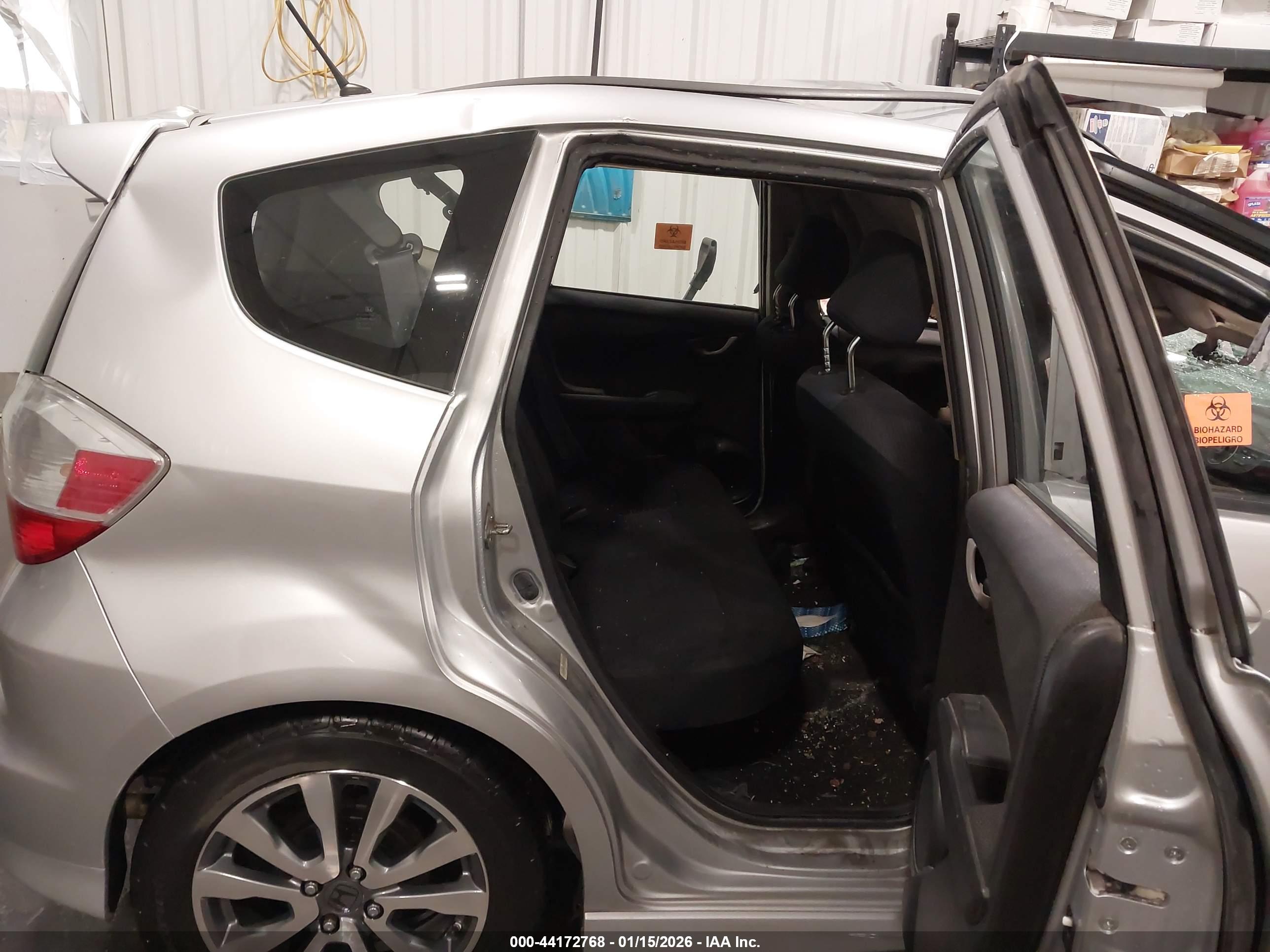 HONDA FIT image 8