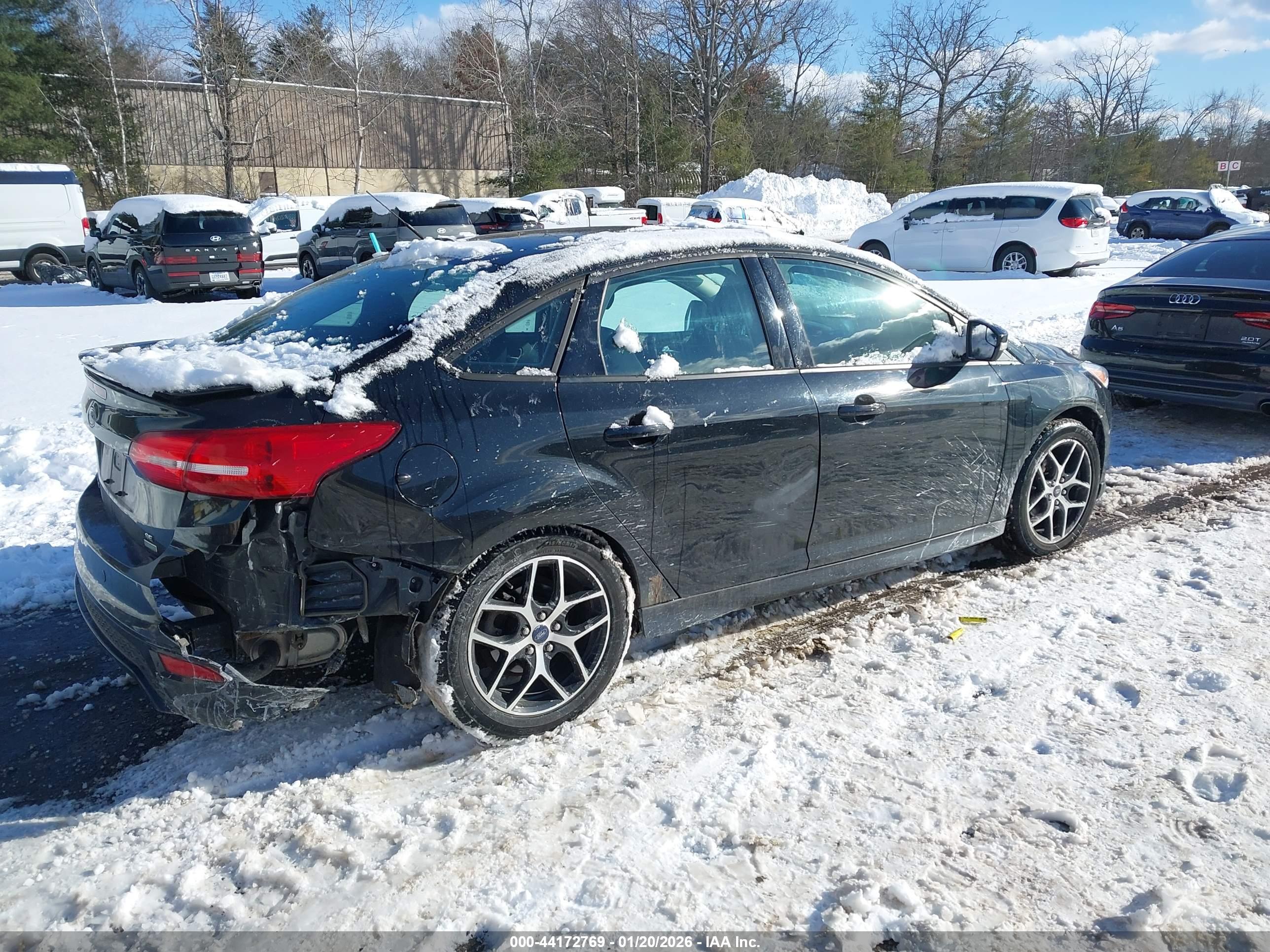 FORD FOCUS image 4