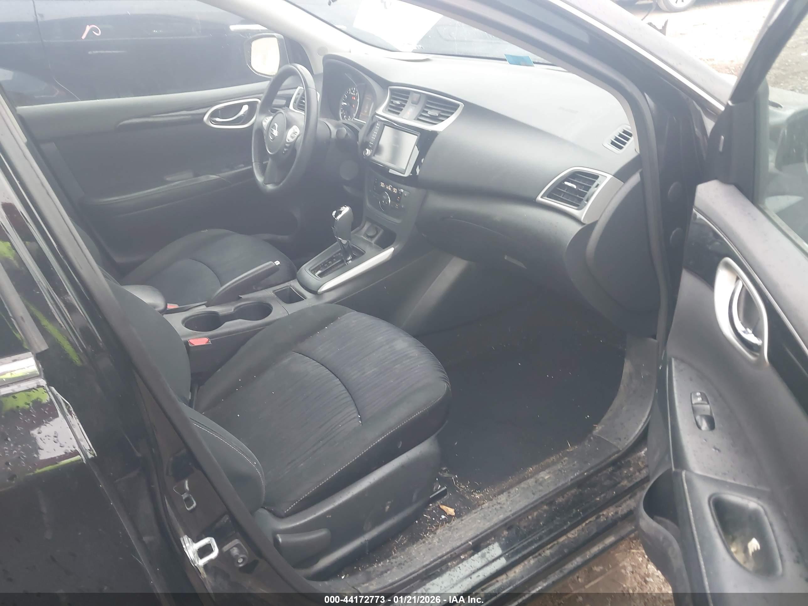 NISSAN SENTRA image 5