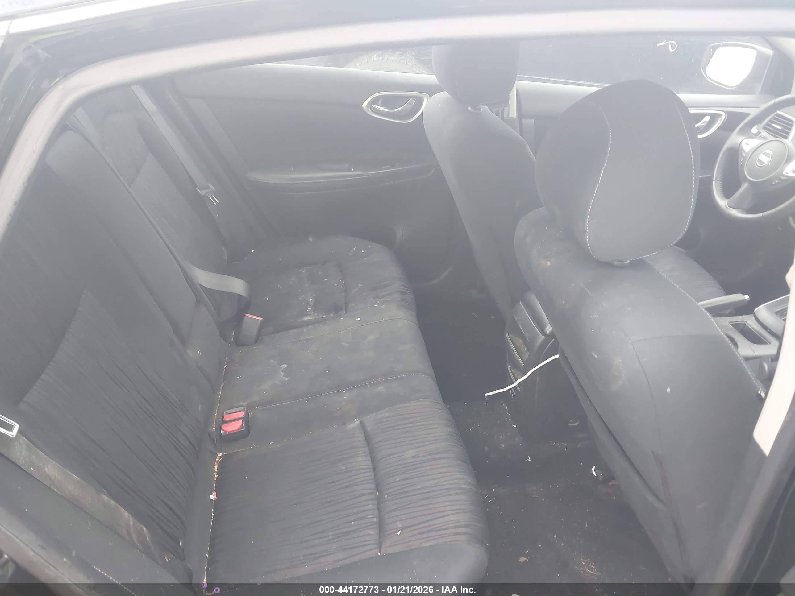 NISSAN SENTRA image 8
