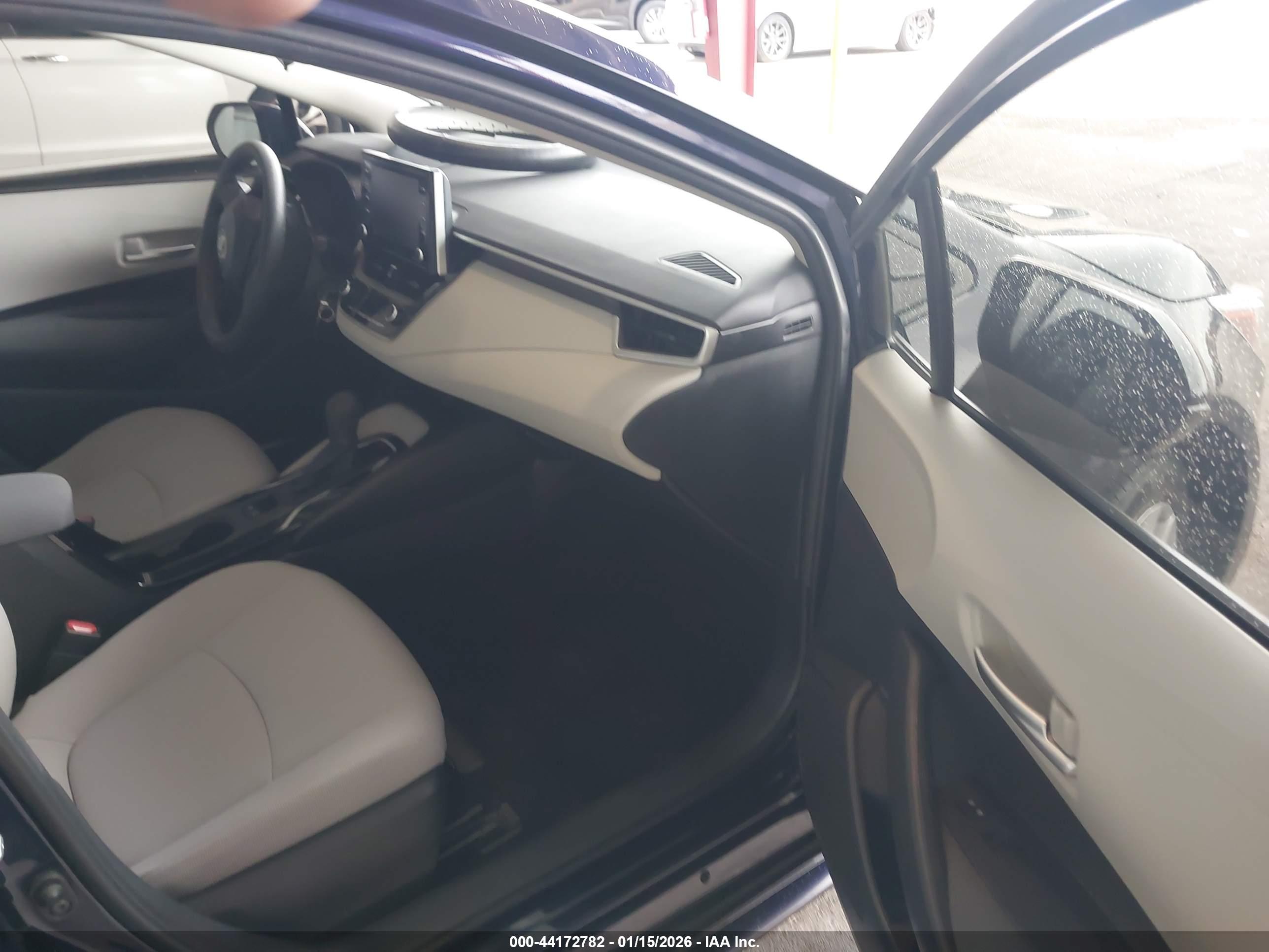TOYOTA COROLLA image 5