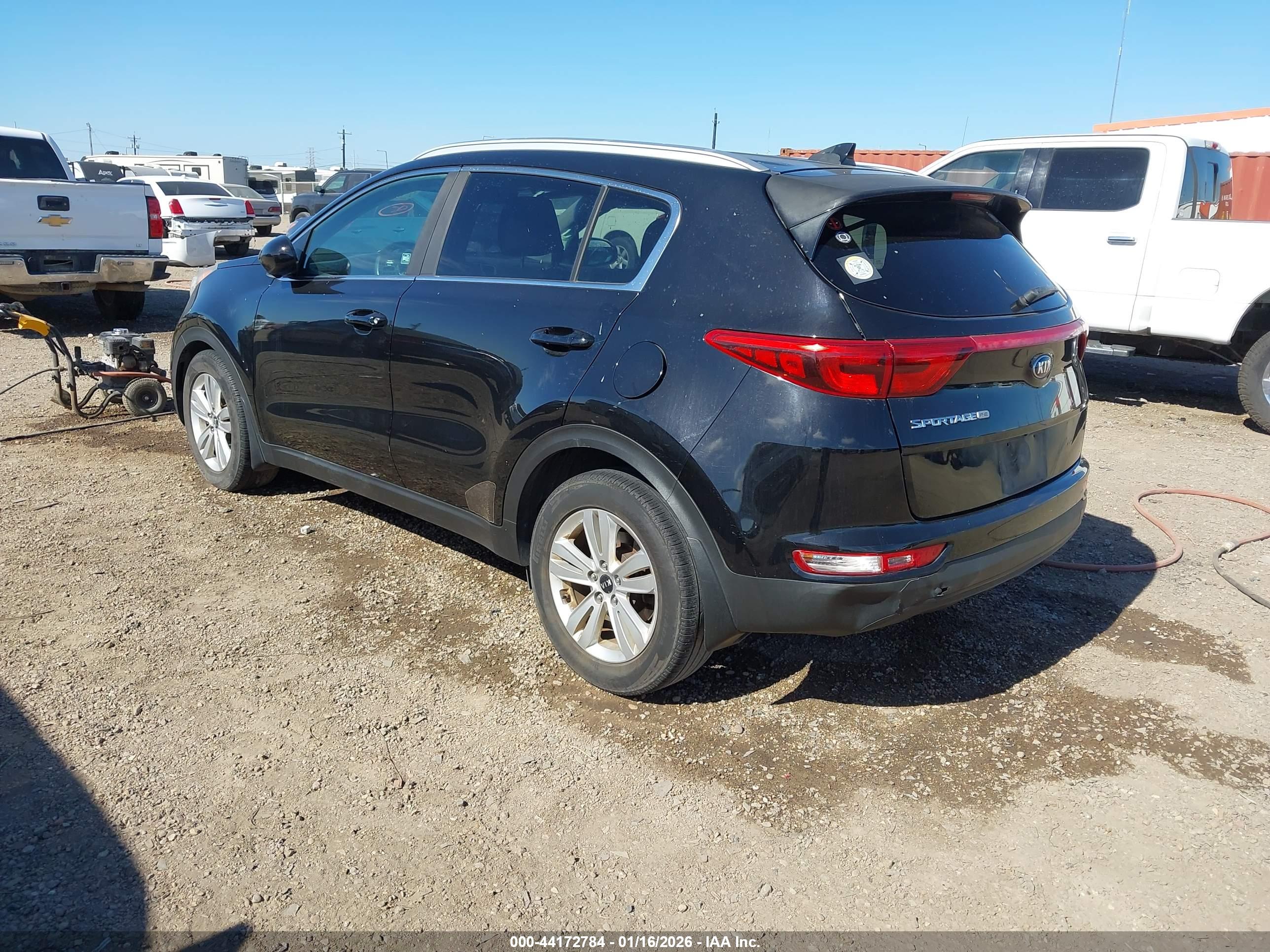 KIA SPORTAGE image 3