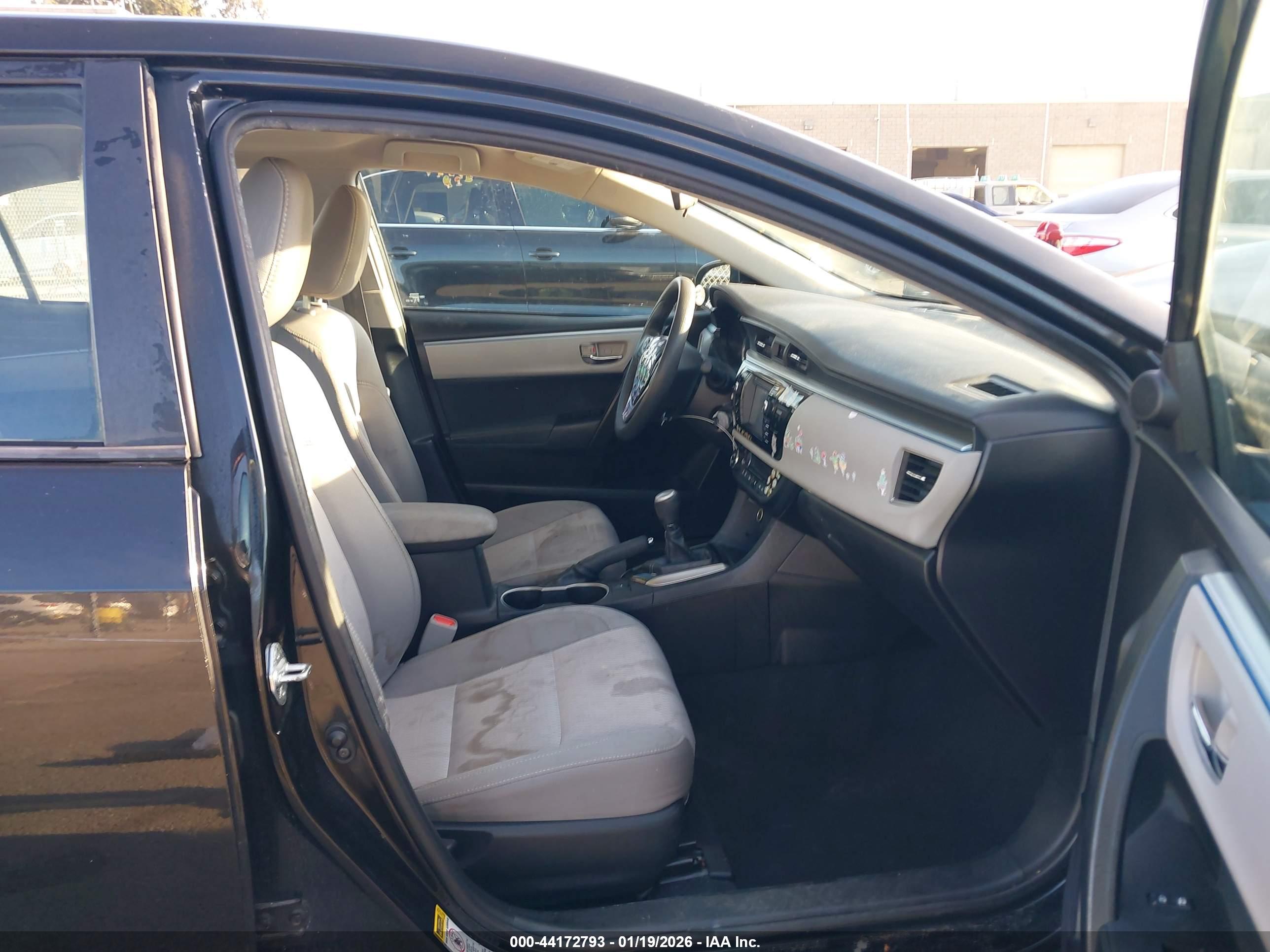 TOYOTA COROLLA image 5