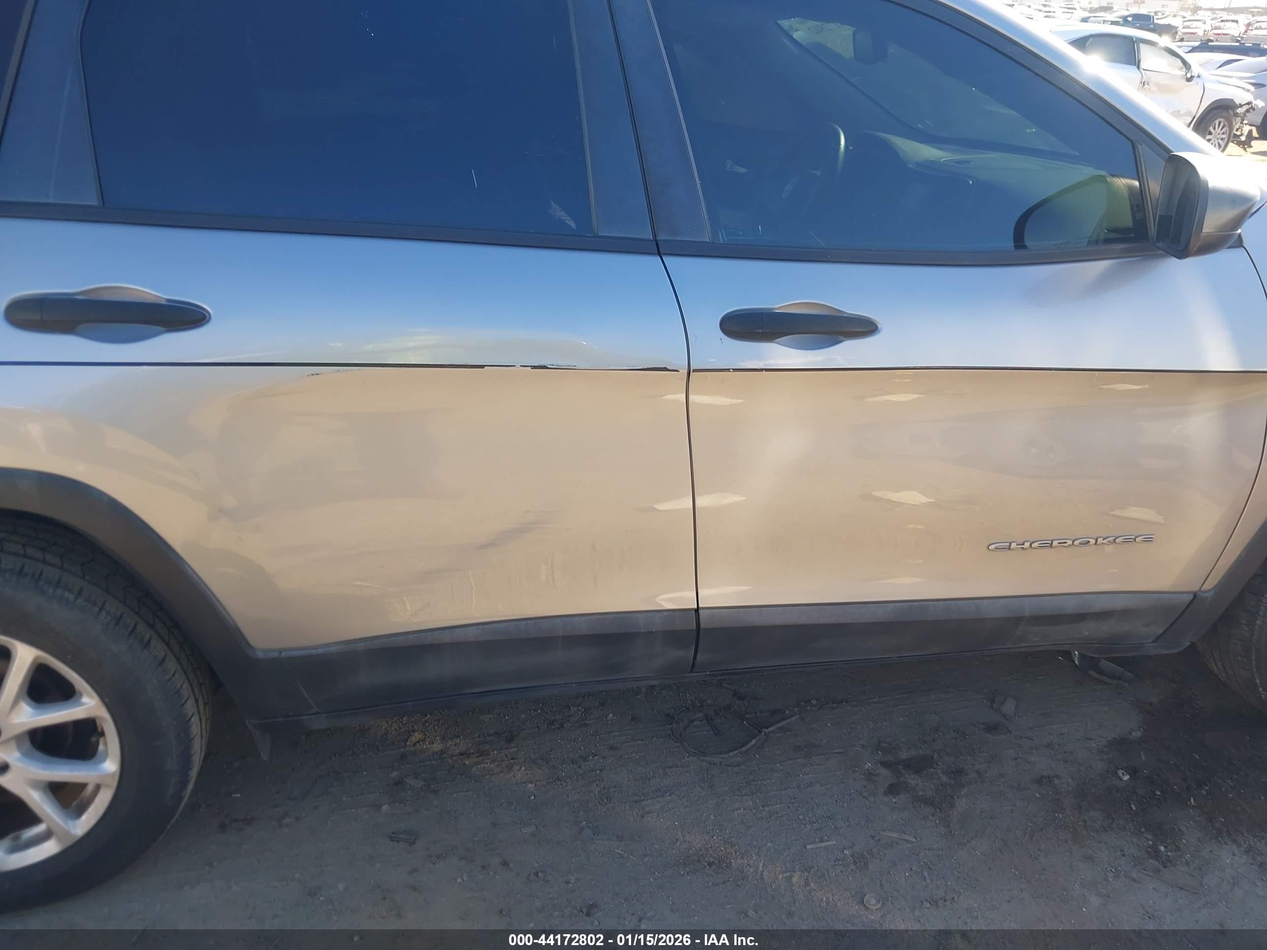 JEEP CHEROKEE image 6
