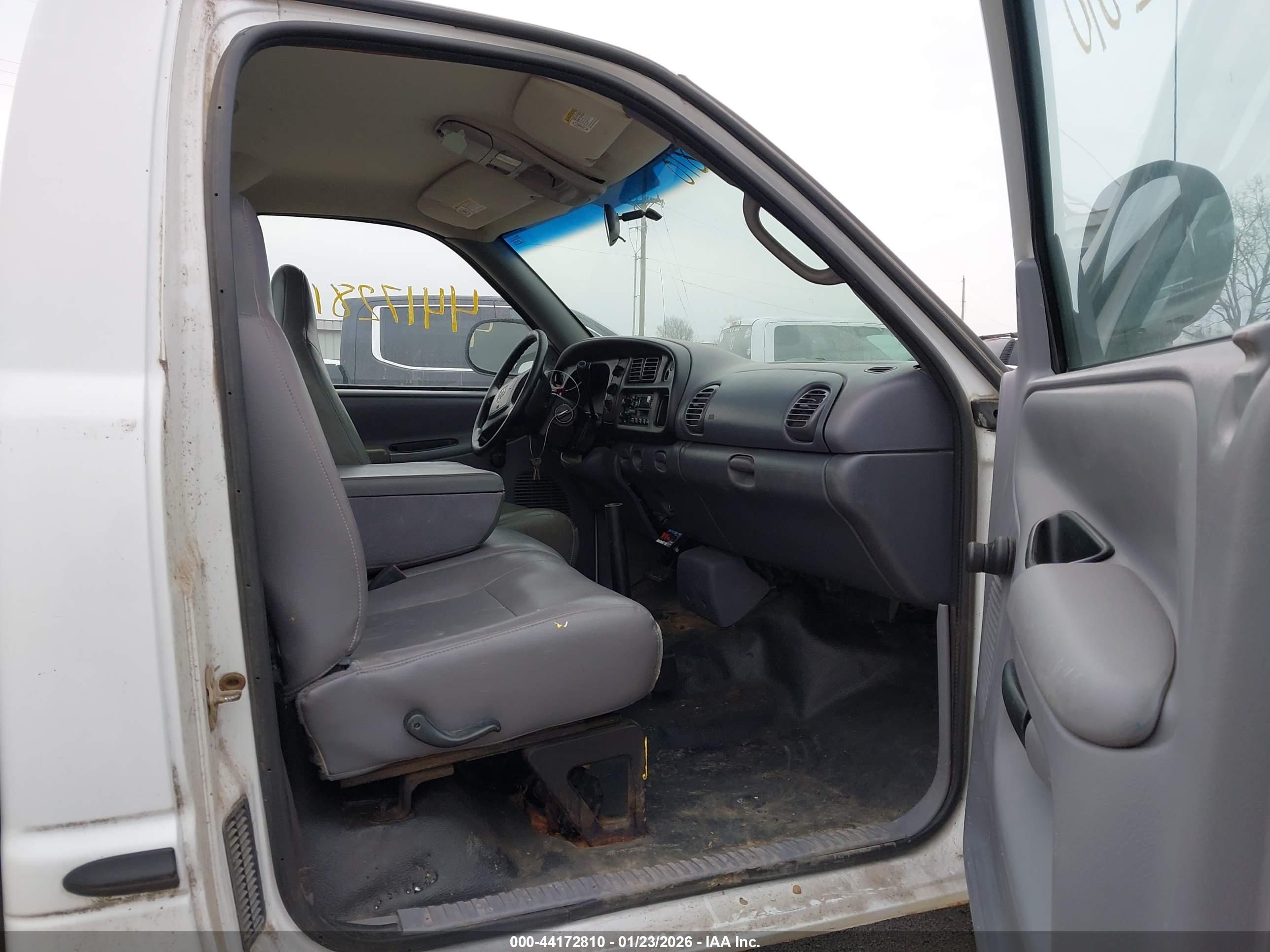 DODGE RAM image 5