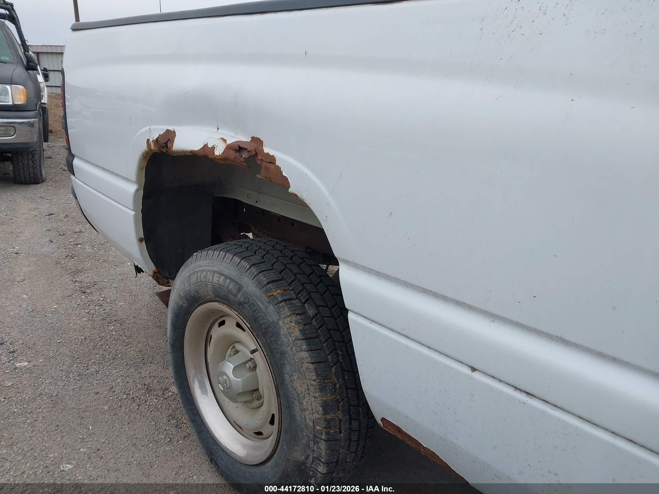 DODGE RAM image 6