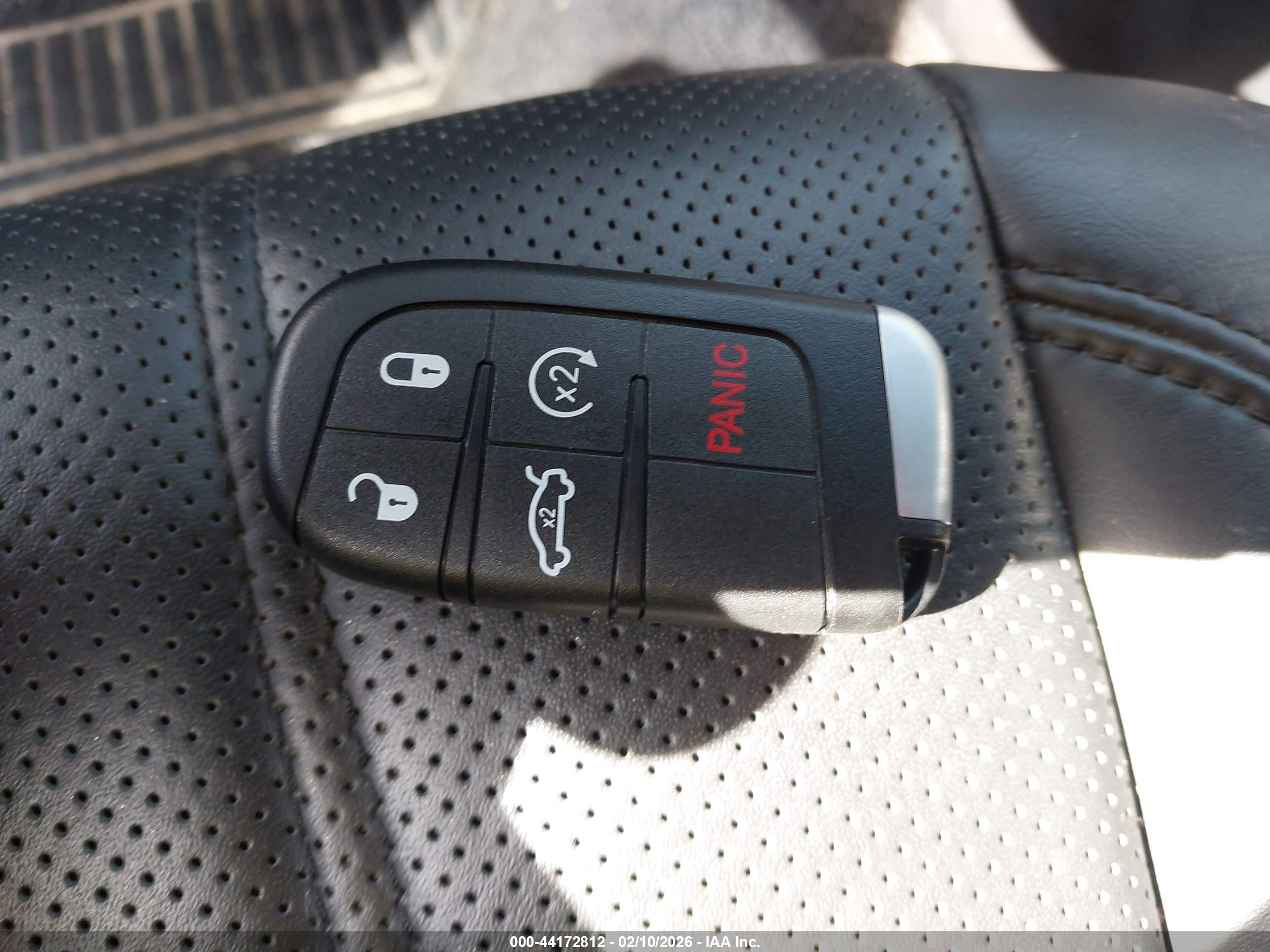 LAND ROVER image 11