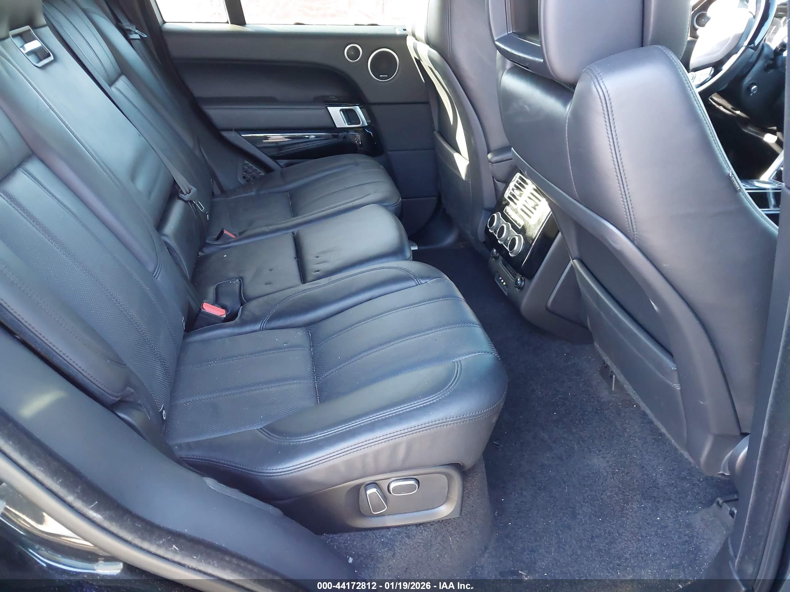 LAND ROVER image 8