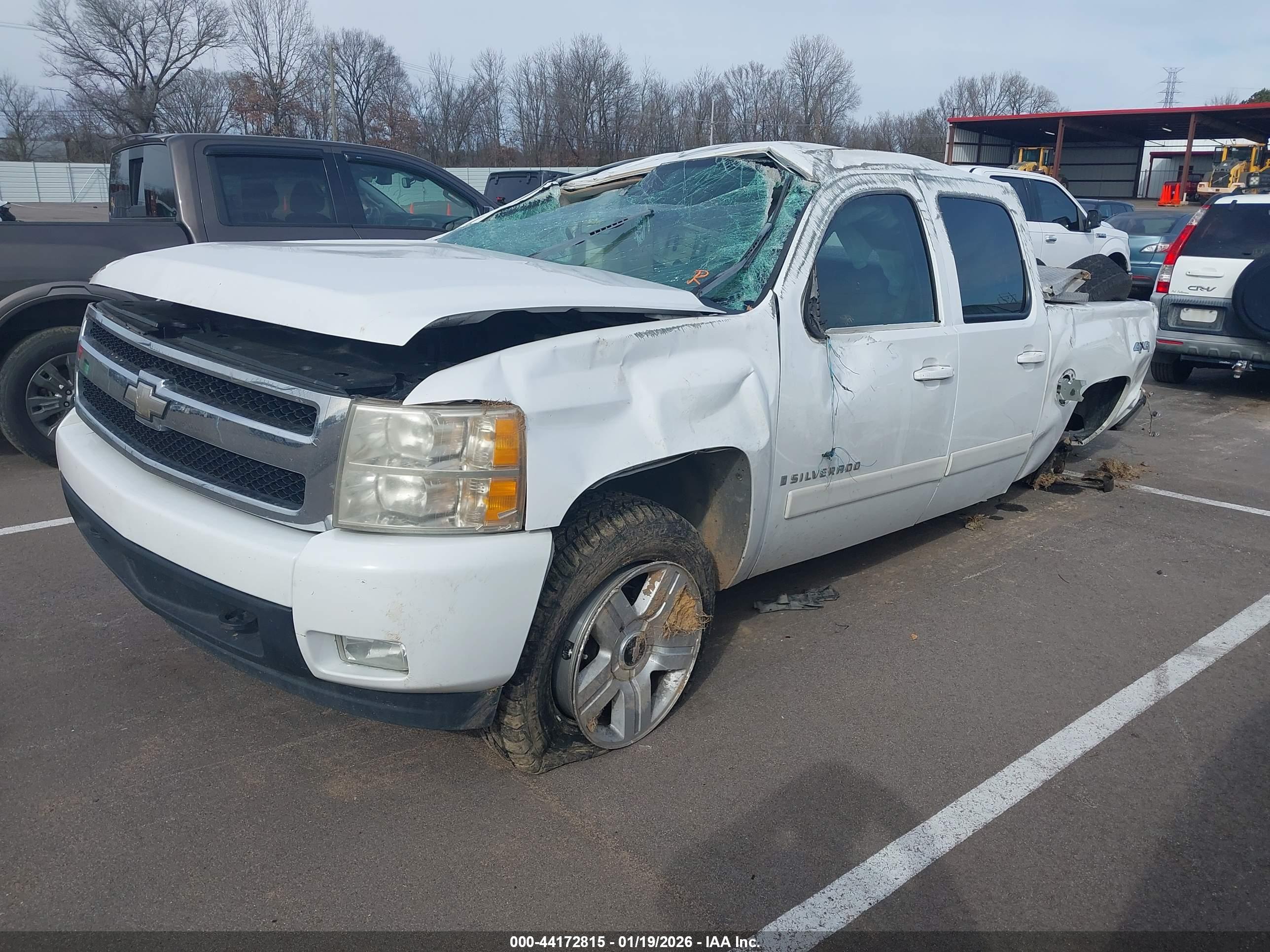 CHEVROLET SILVERADO image 2