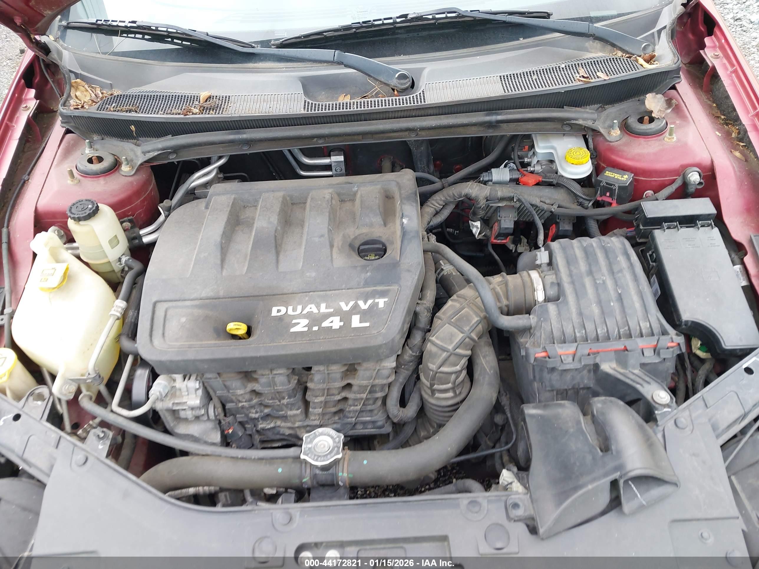 CHRYSLER 200 image 10