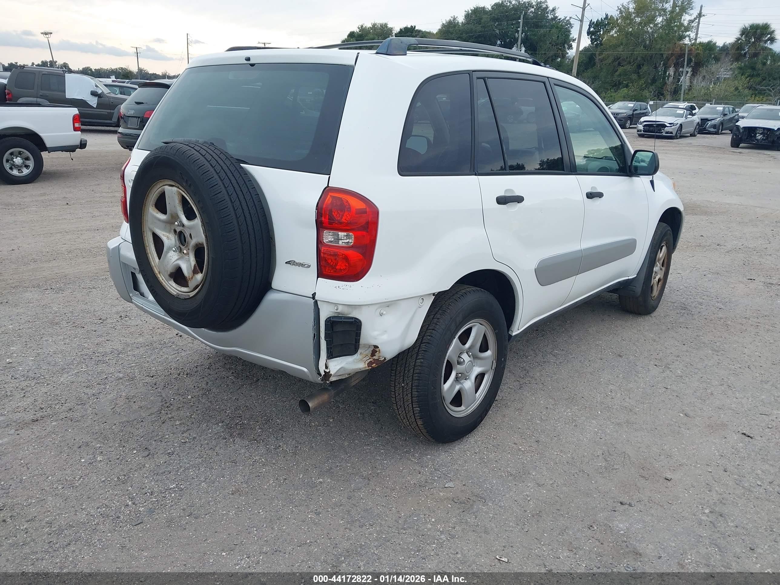 TOYOTA RAV4 image 4