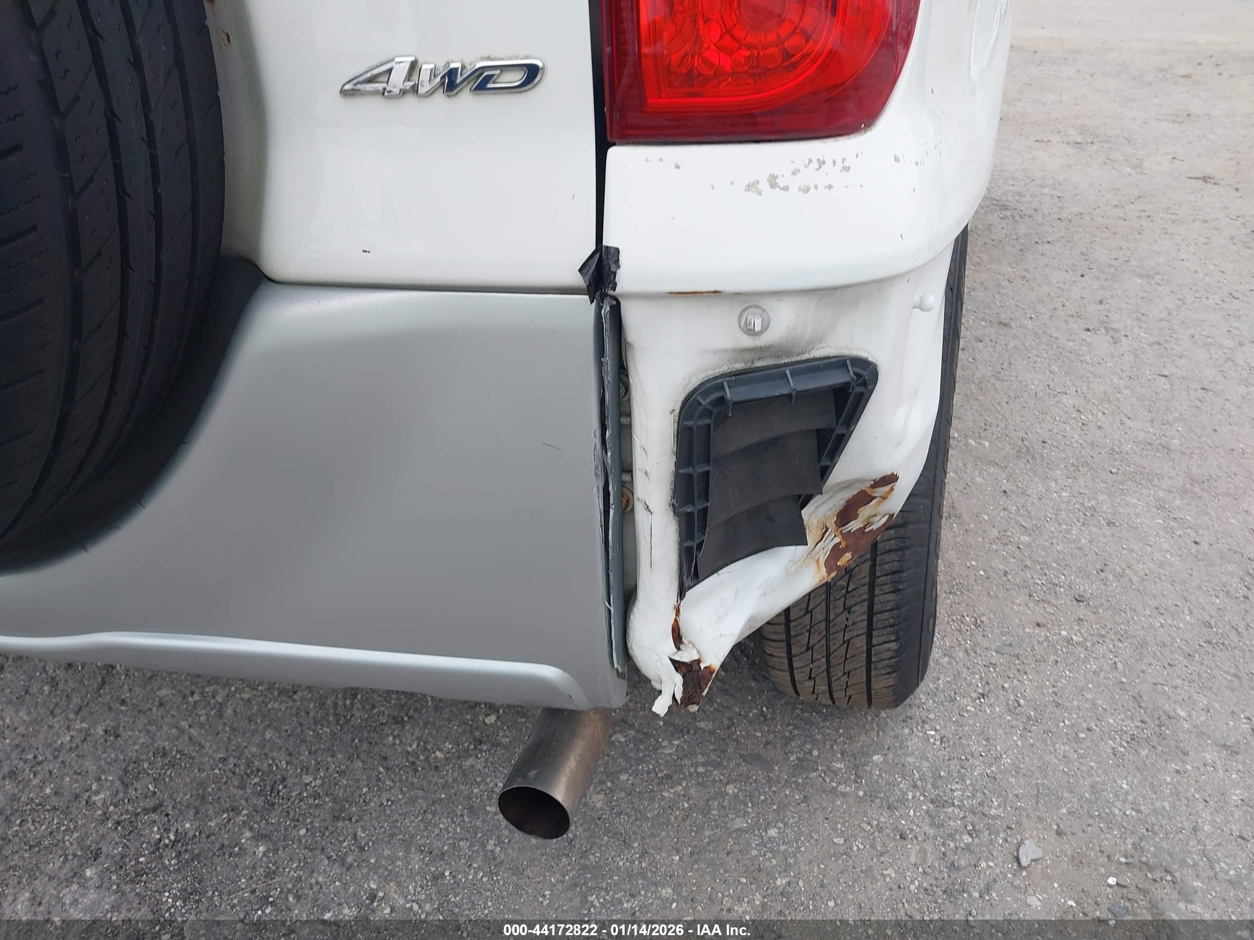 TOYOTA RAV4 image 6