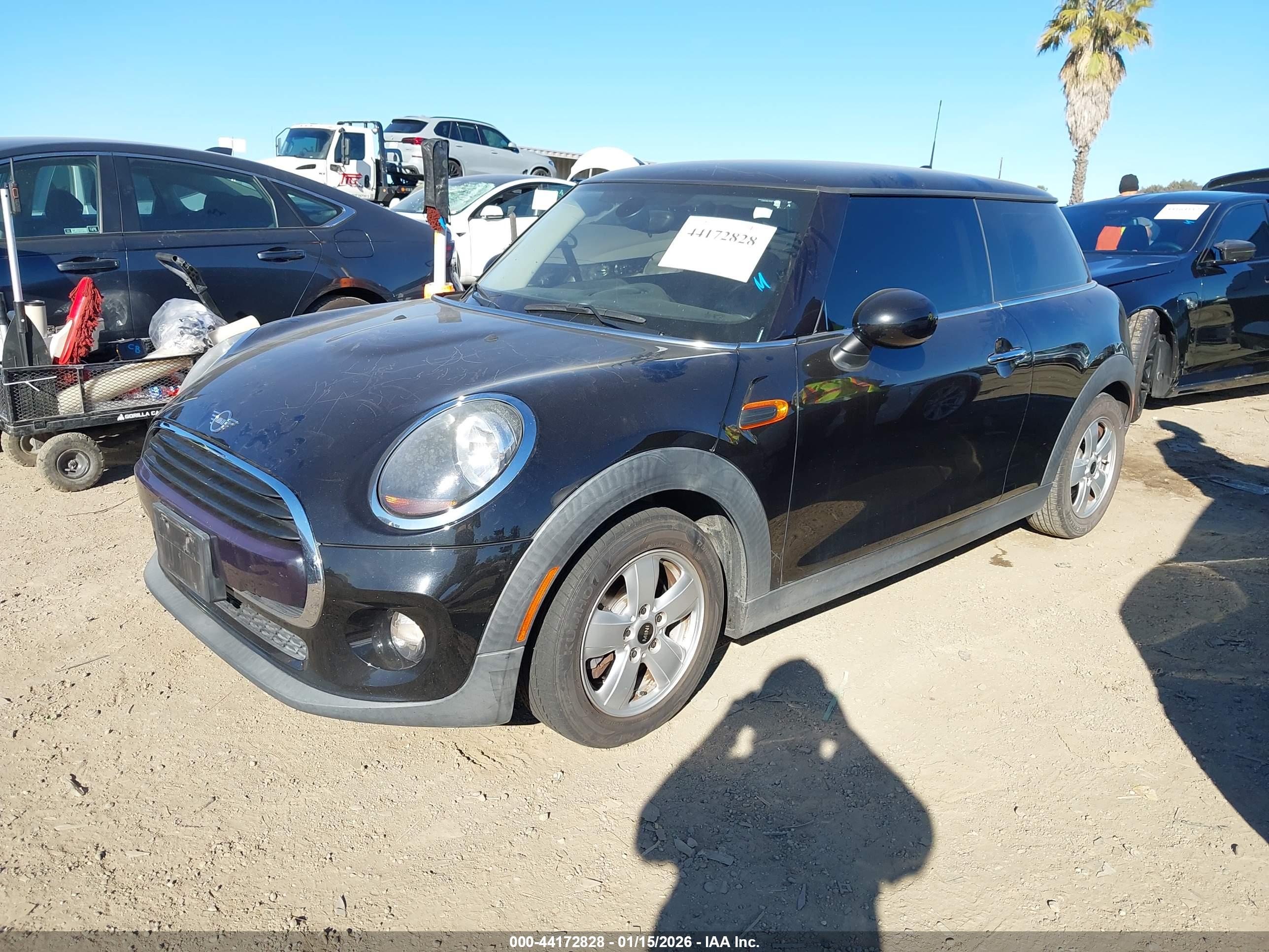 MINI HARDTOP image 2