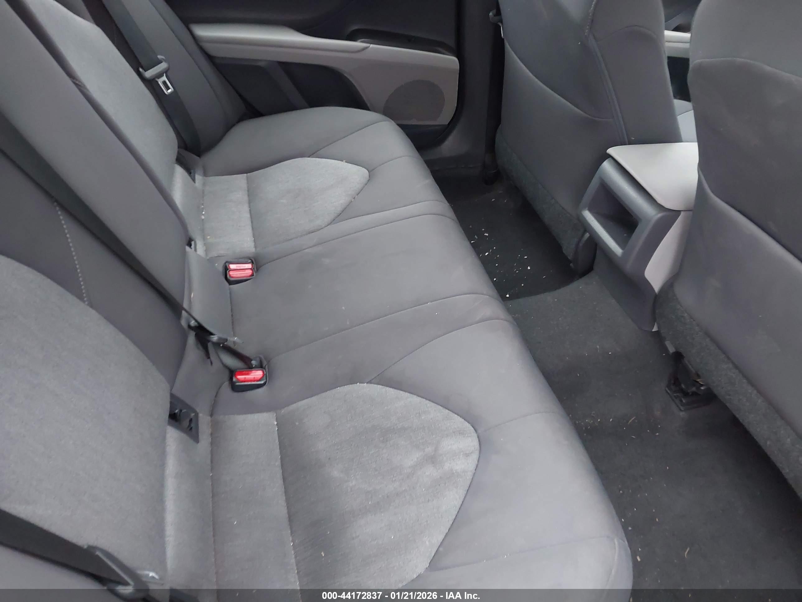 TOYOTA CAMRY image 8