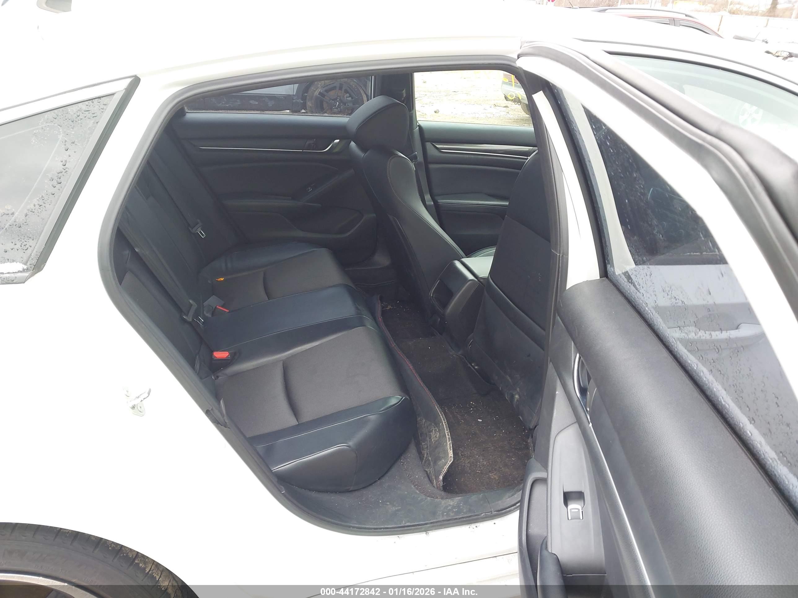 HONDA ACCORD image 8