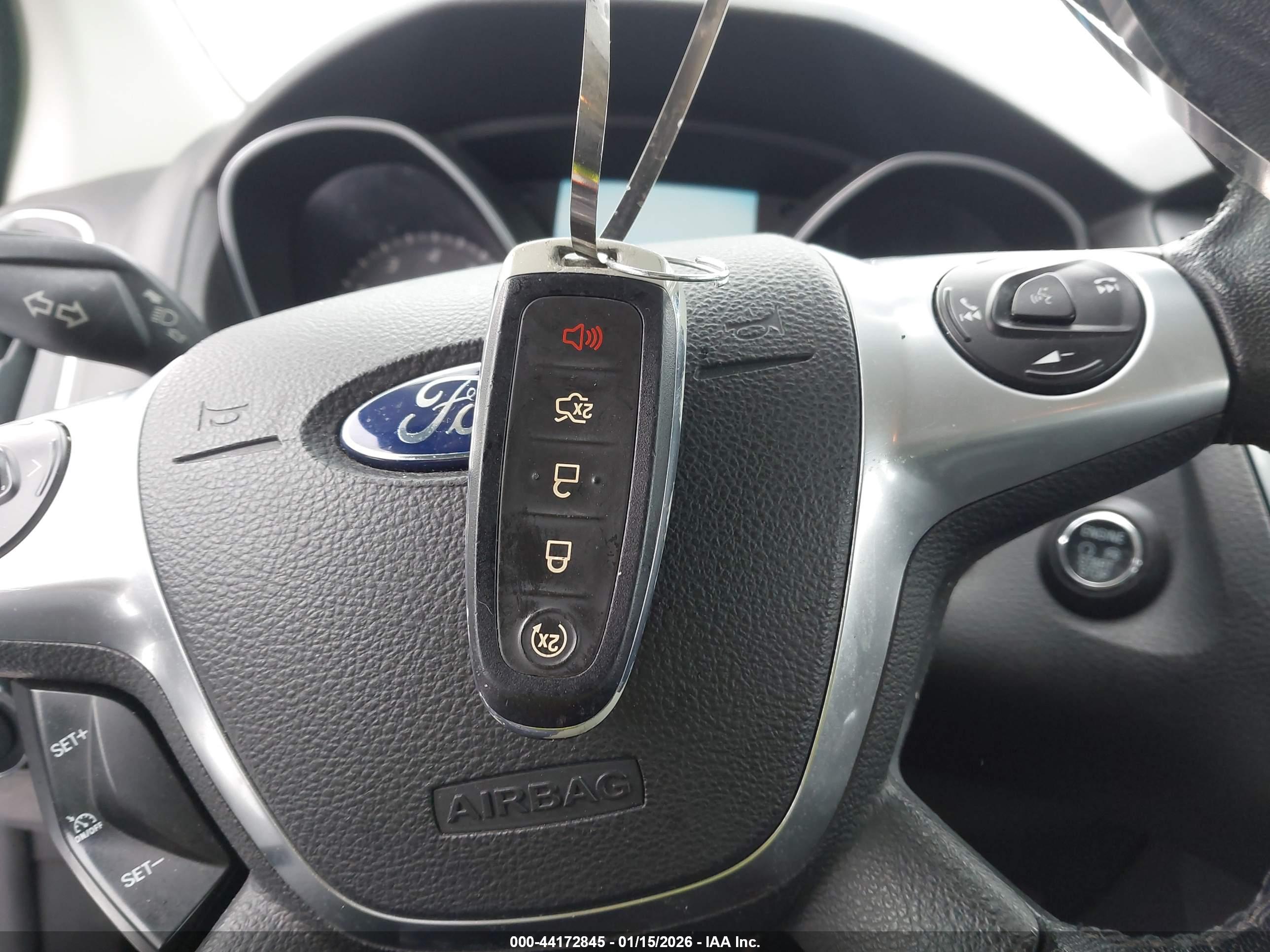 FORD FOCUS image 11