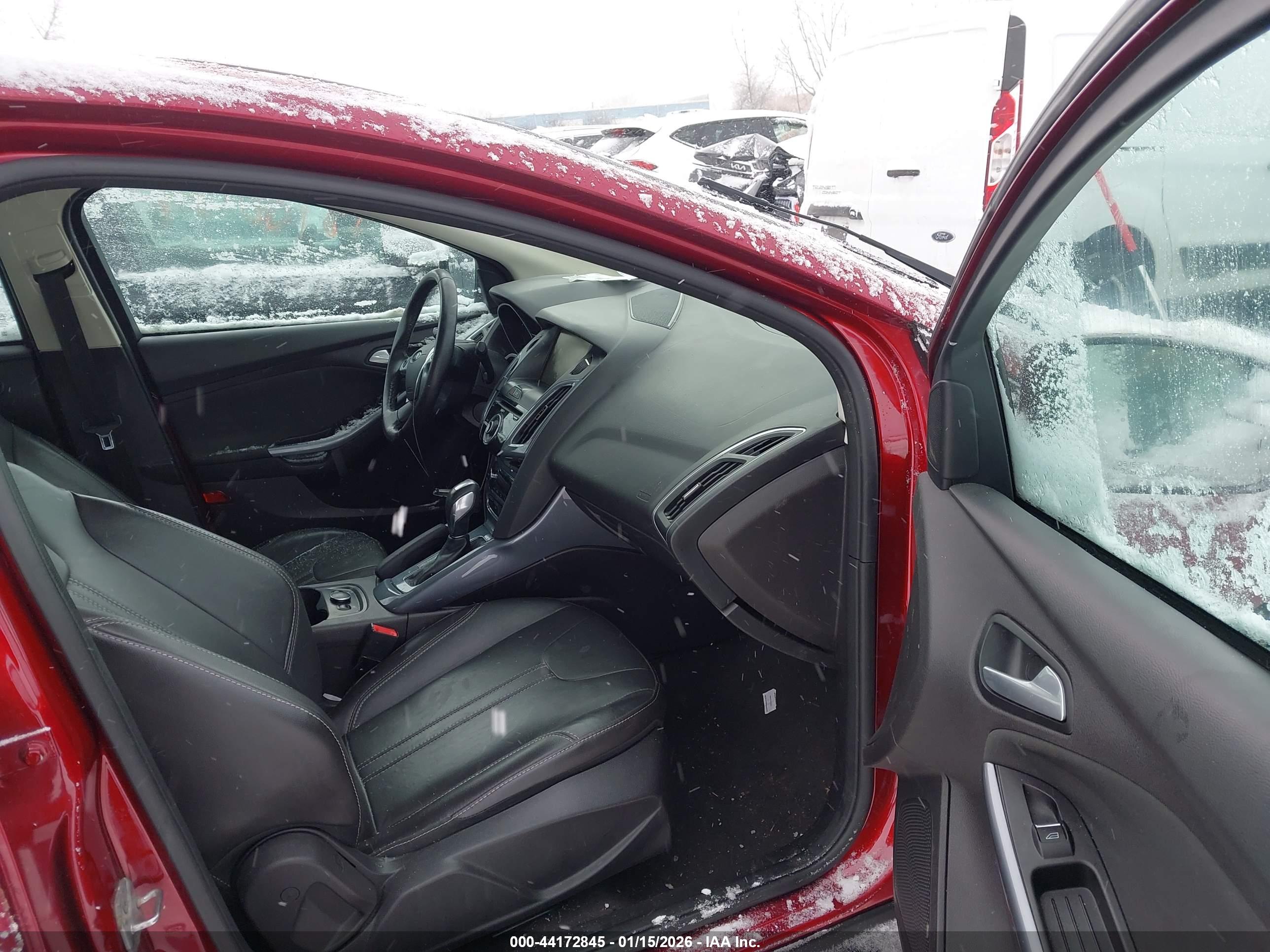 FORD FOCUS image 5