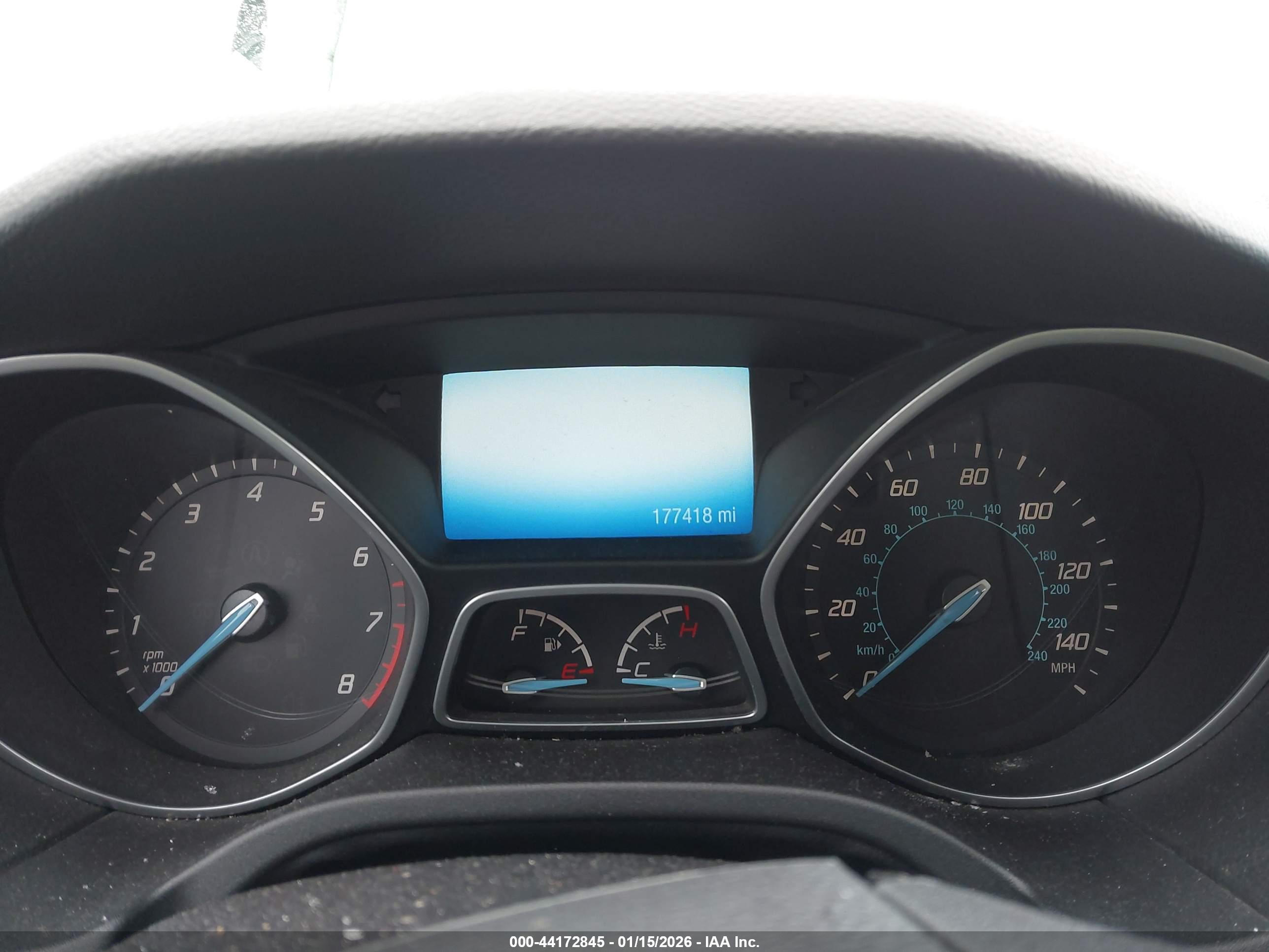 FORD FOCUS image 7