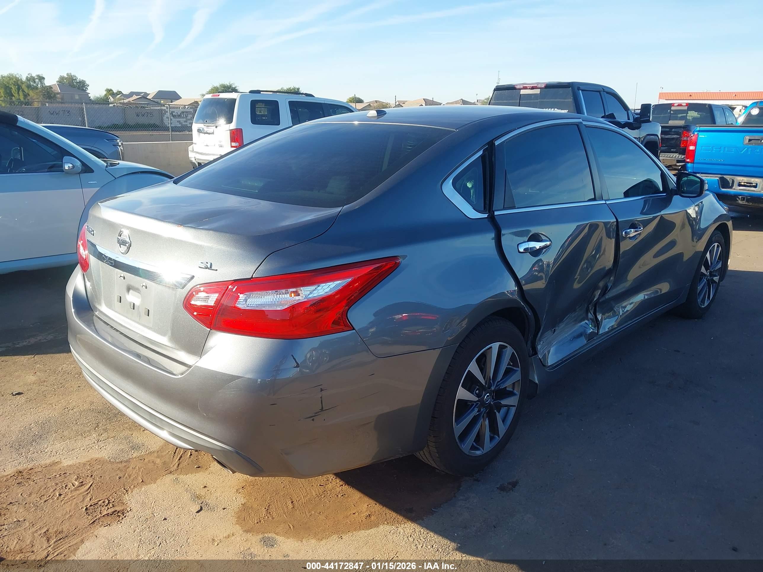 NISSAN ALTIMA image 4