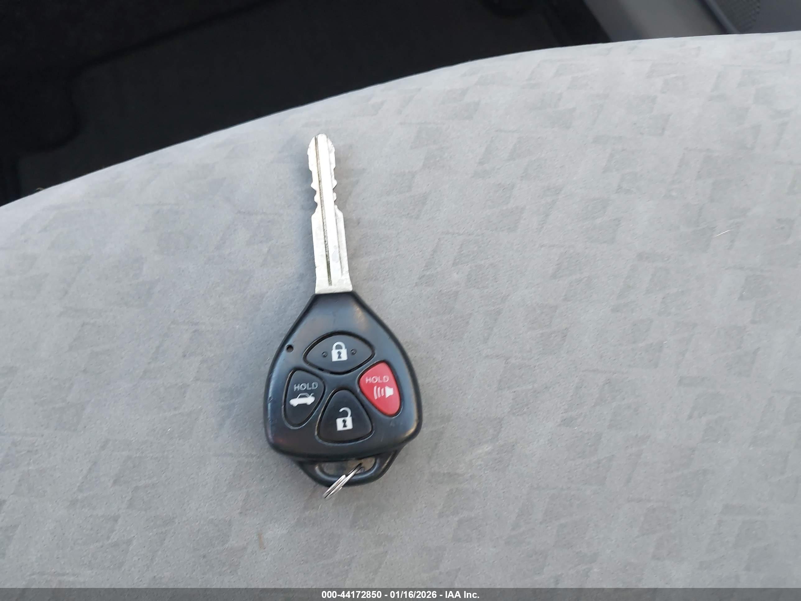 TOYOTA COROLLA image 11