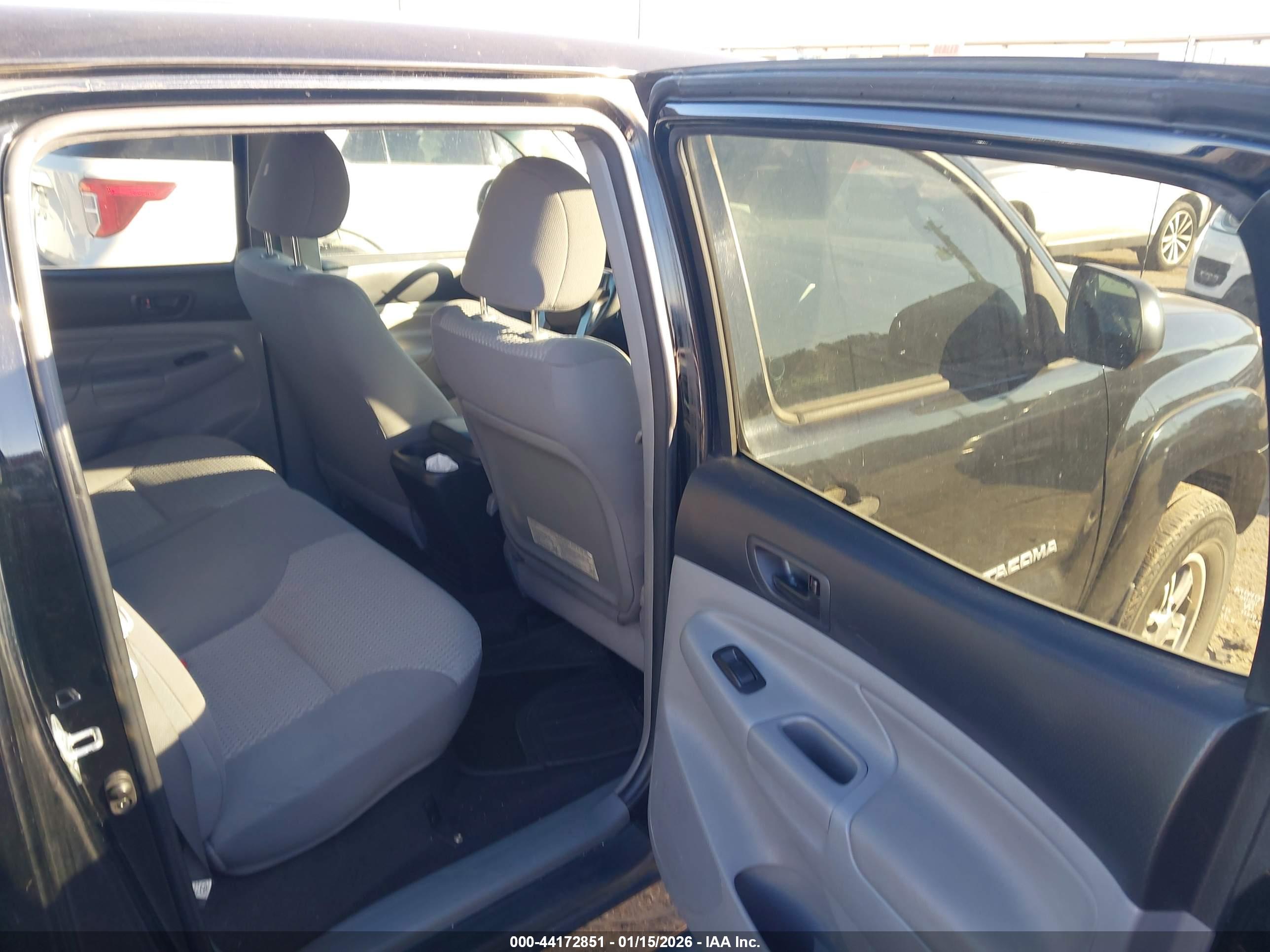 TOYOTA TACOMA image 8