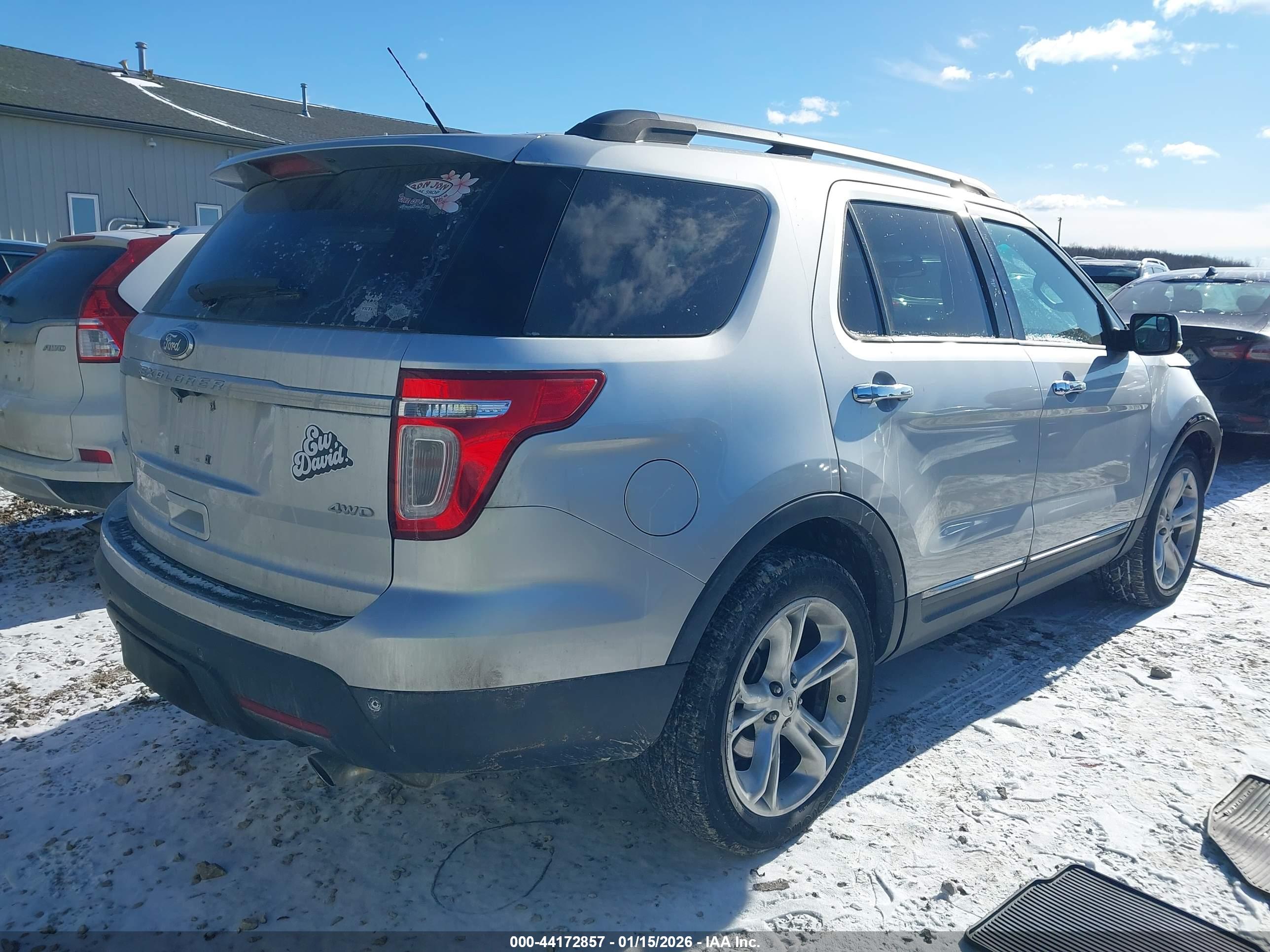 FORD EXPLORER image 4
