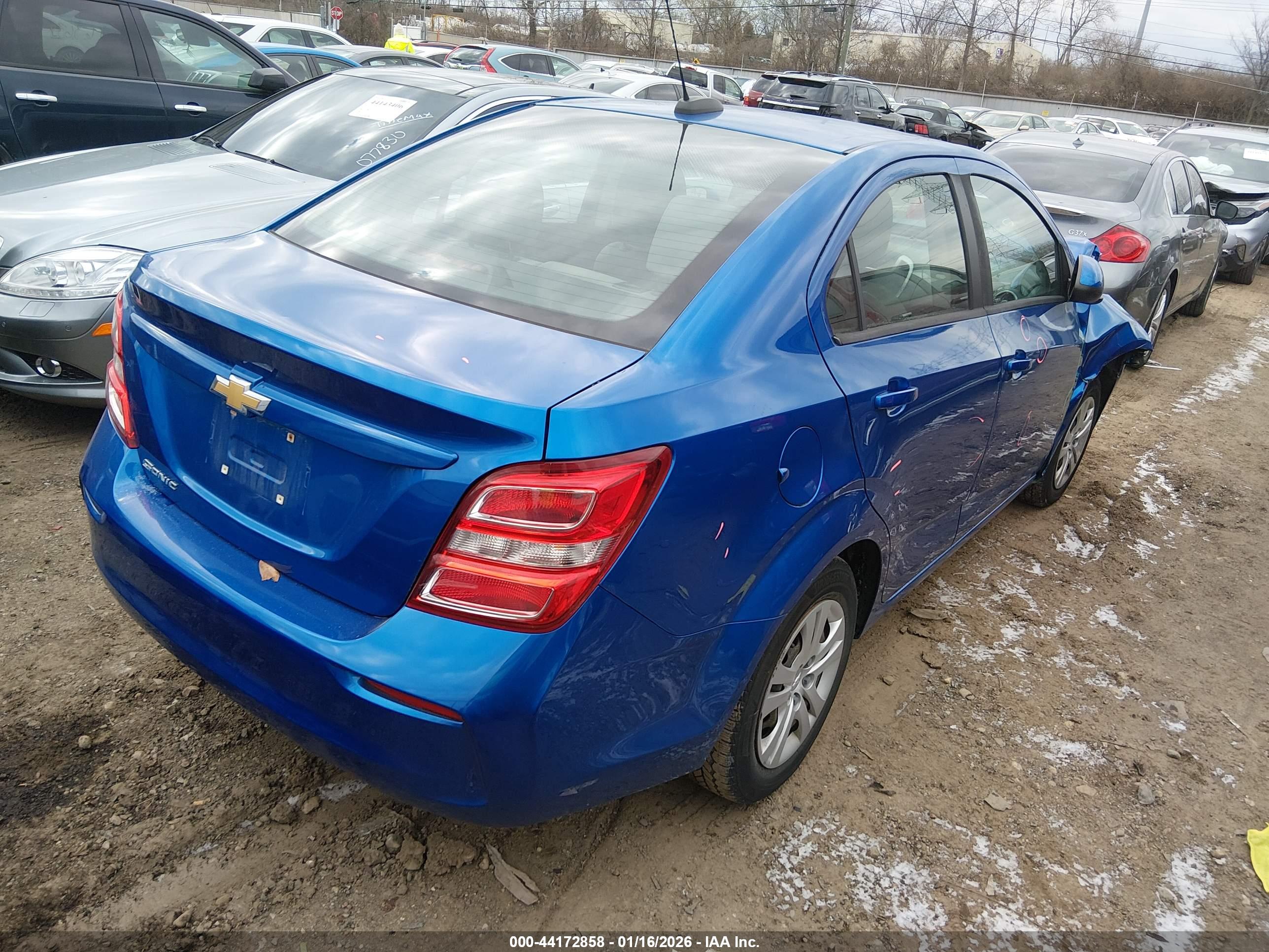 CHEVROLET SONIC image 4