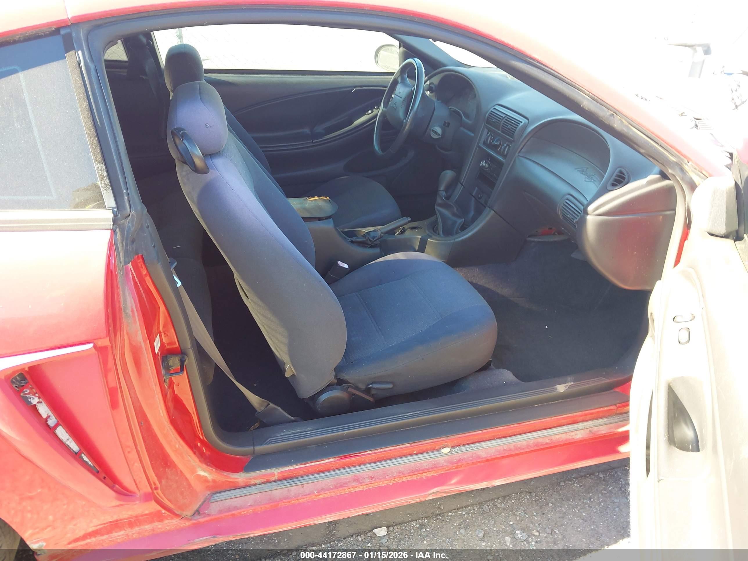 FORD MUSTANG image 5