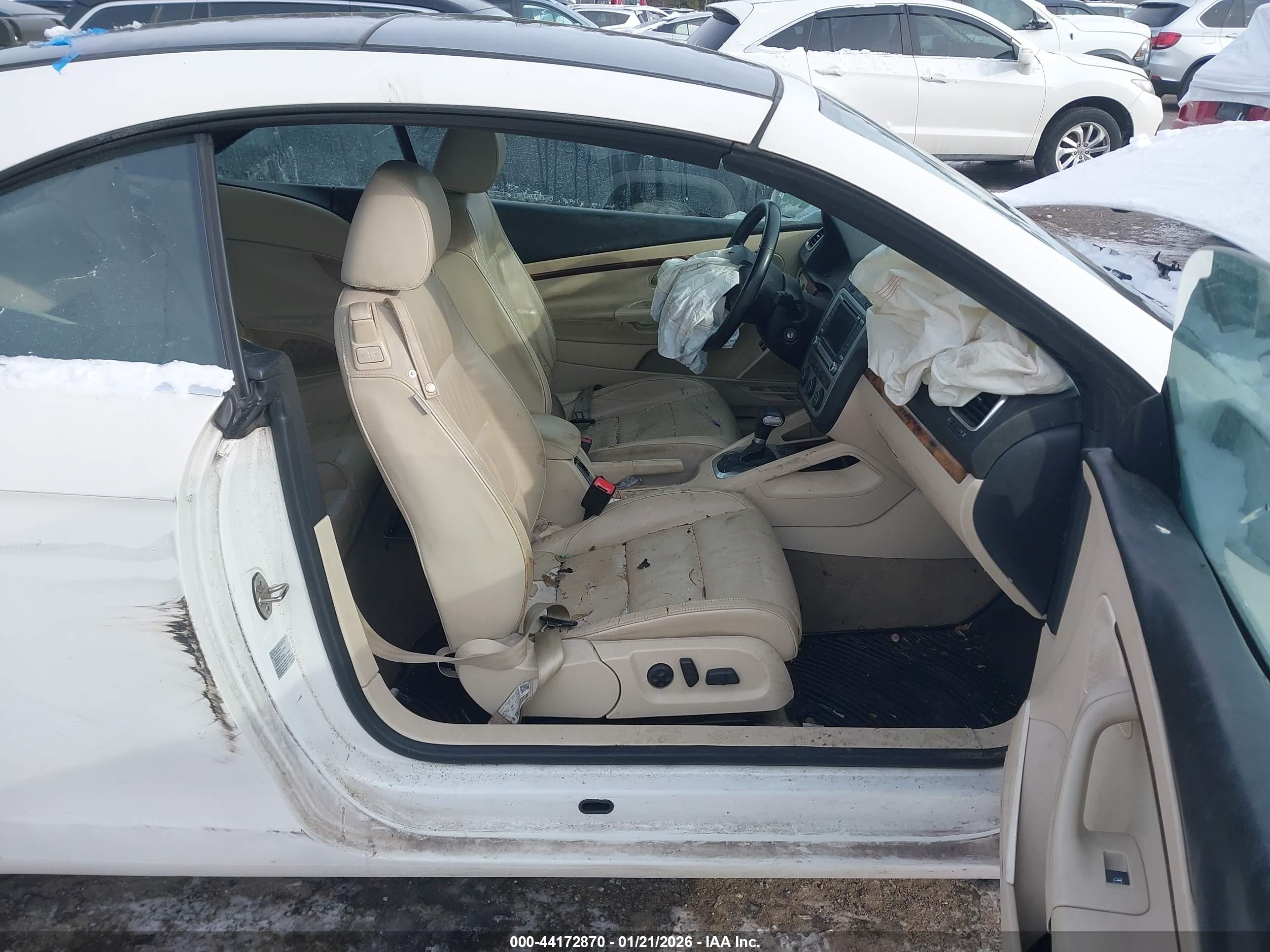 VOLKSWAGEN EOS image 5