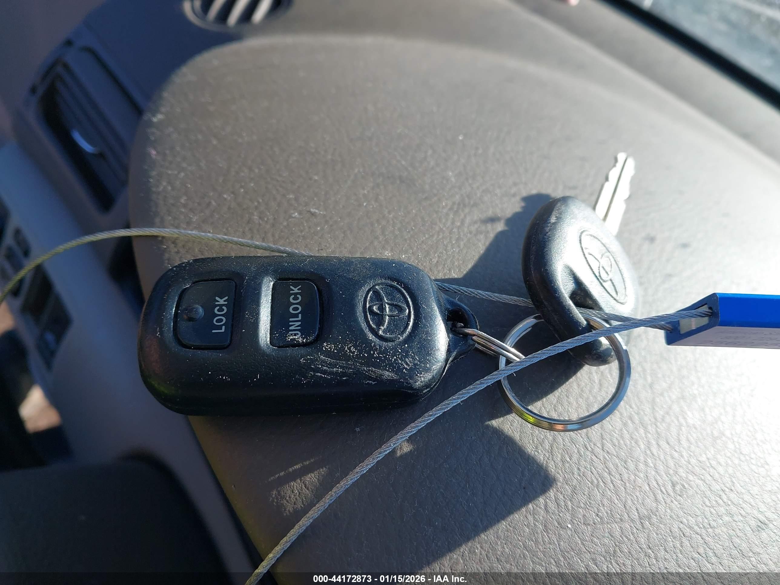 TOYOTA COROLLA image 11