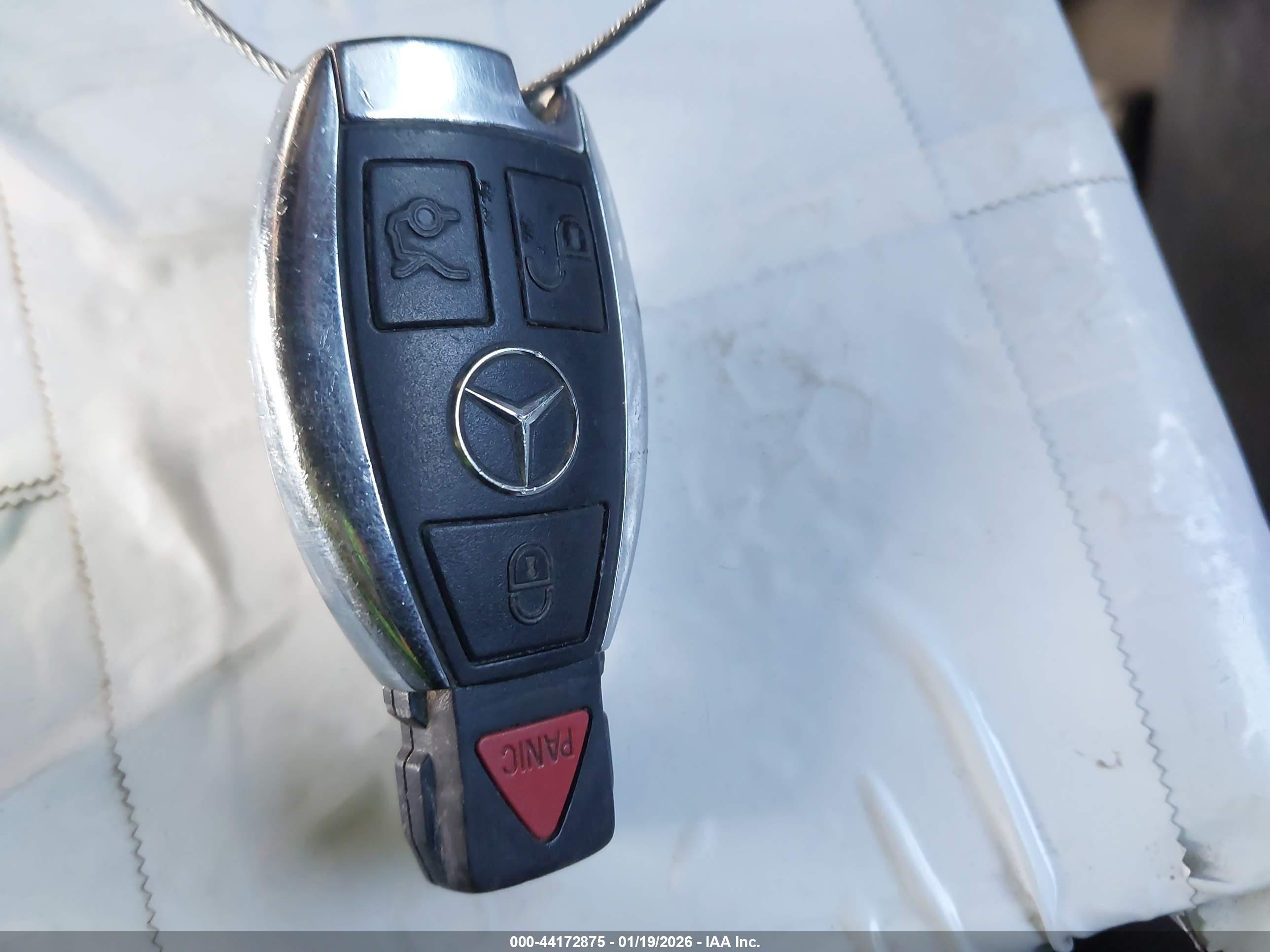 MERCEDES-BENZ GLK image 11