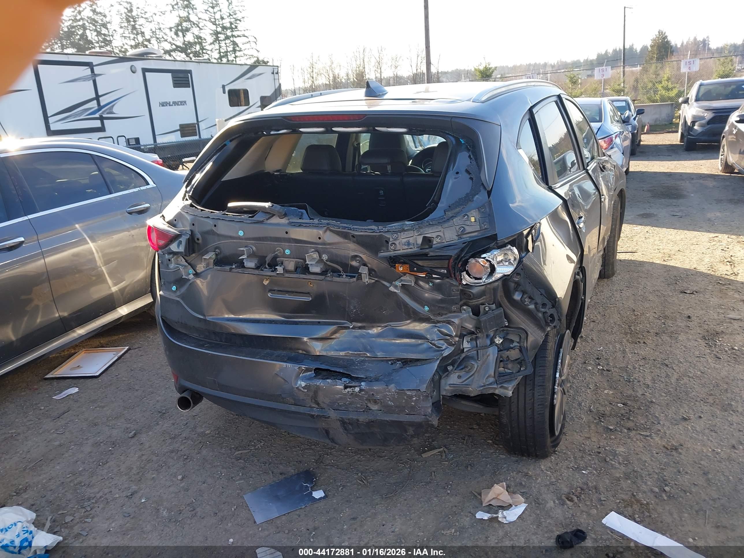 MAZDA CX-5 image 4