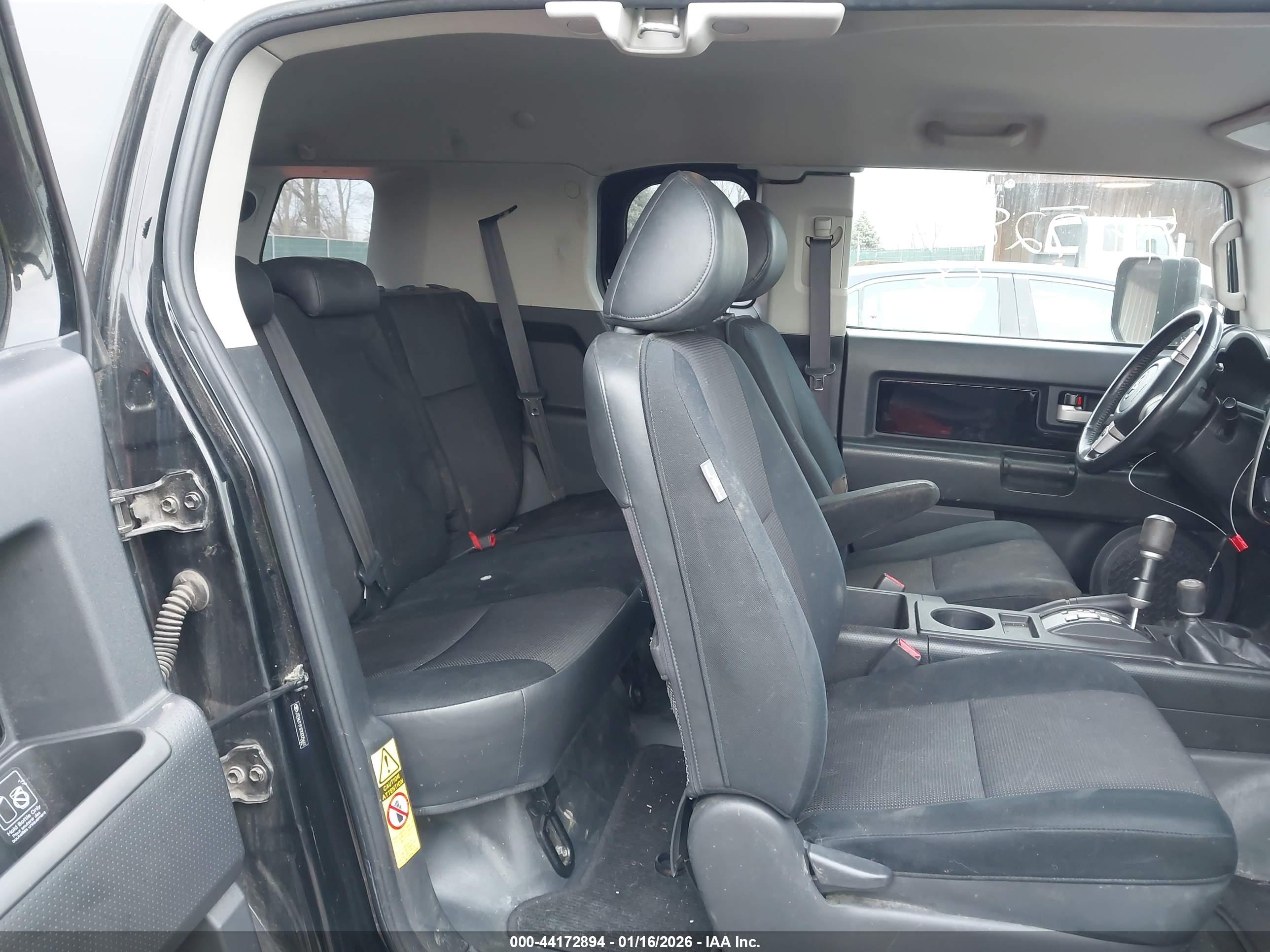 TOYOTA FJ image 8