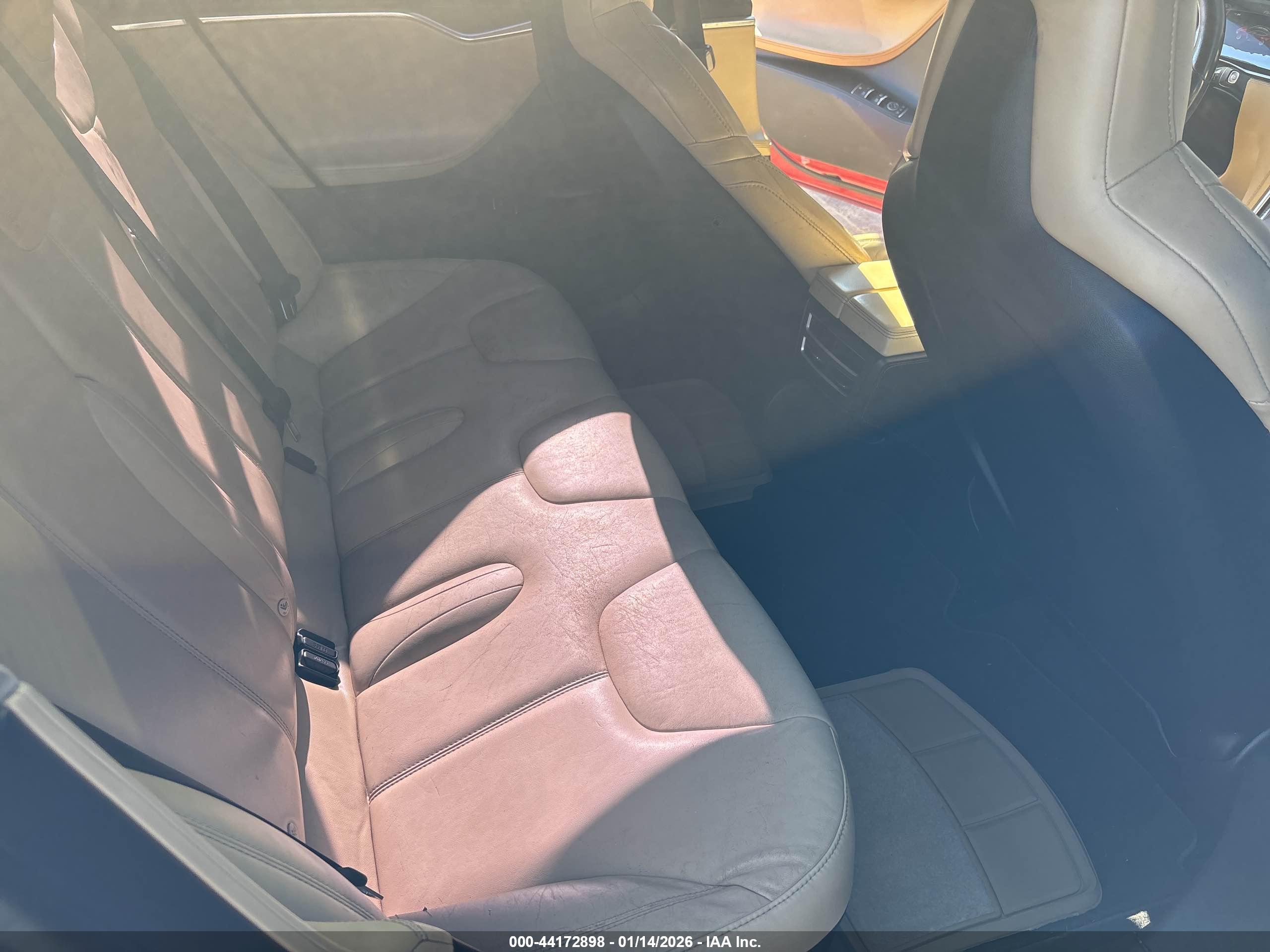 TESLA MODEL image 8