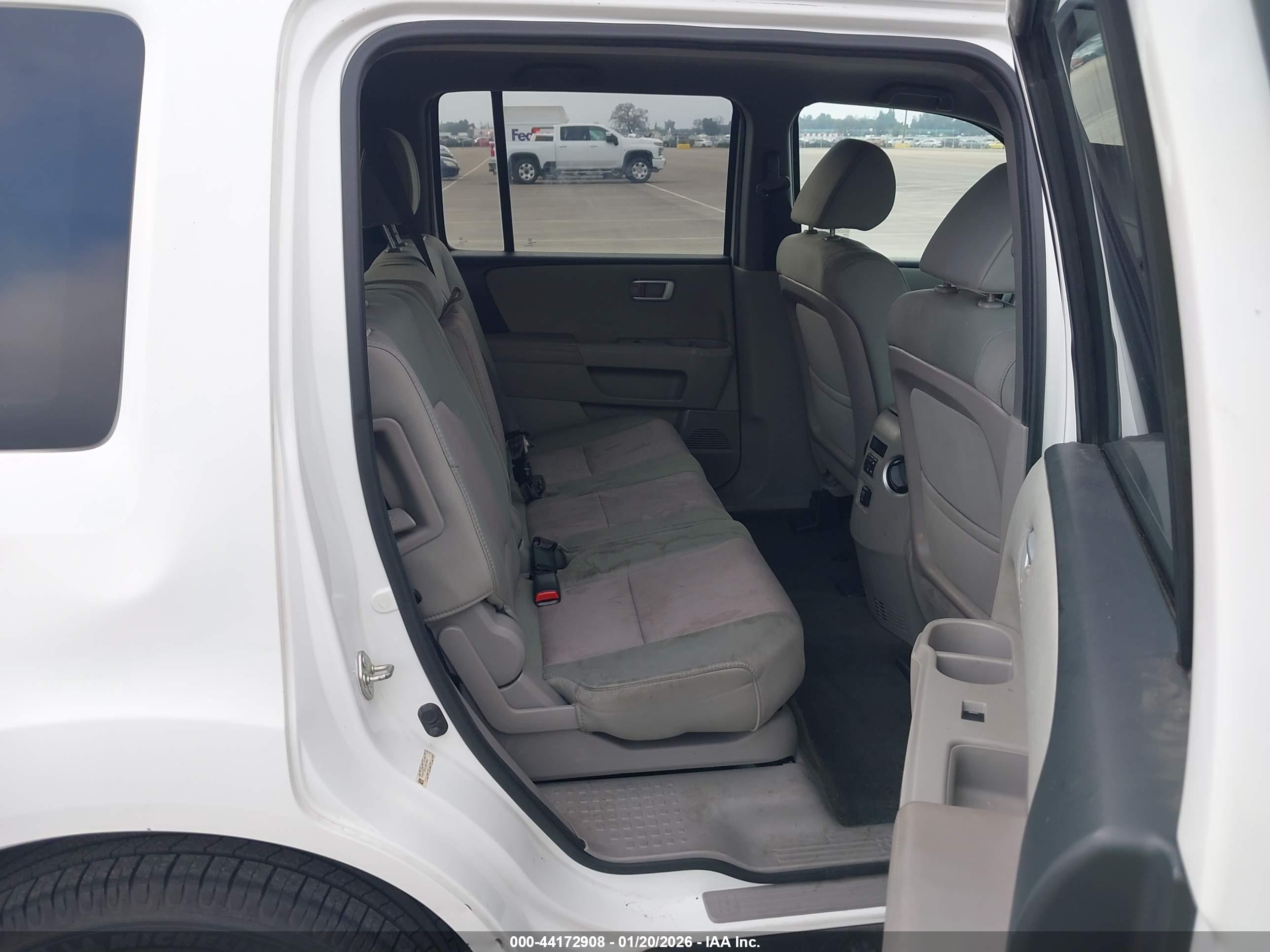 HONDA PILOT image 8