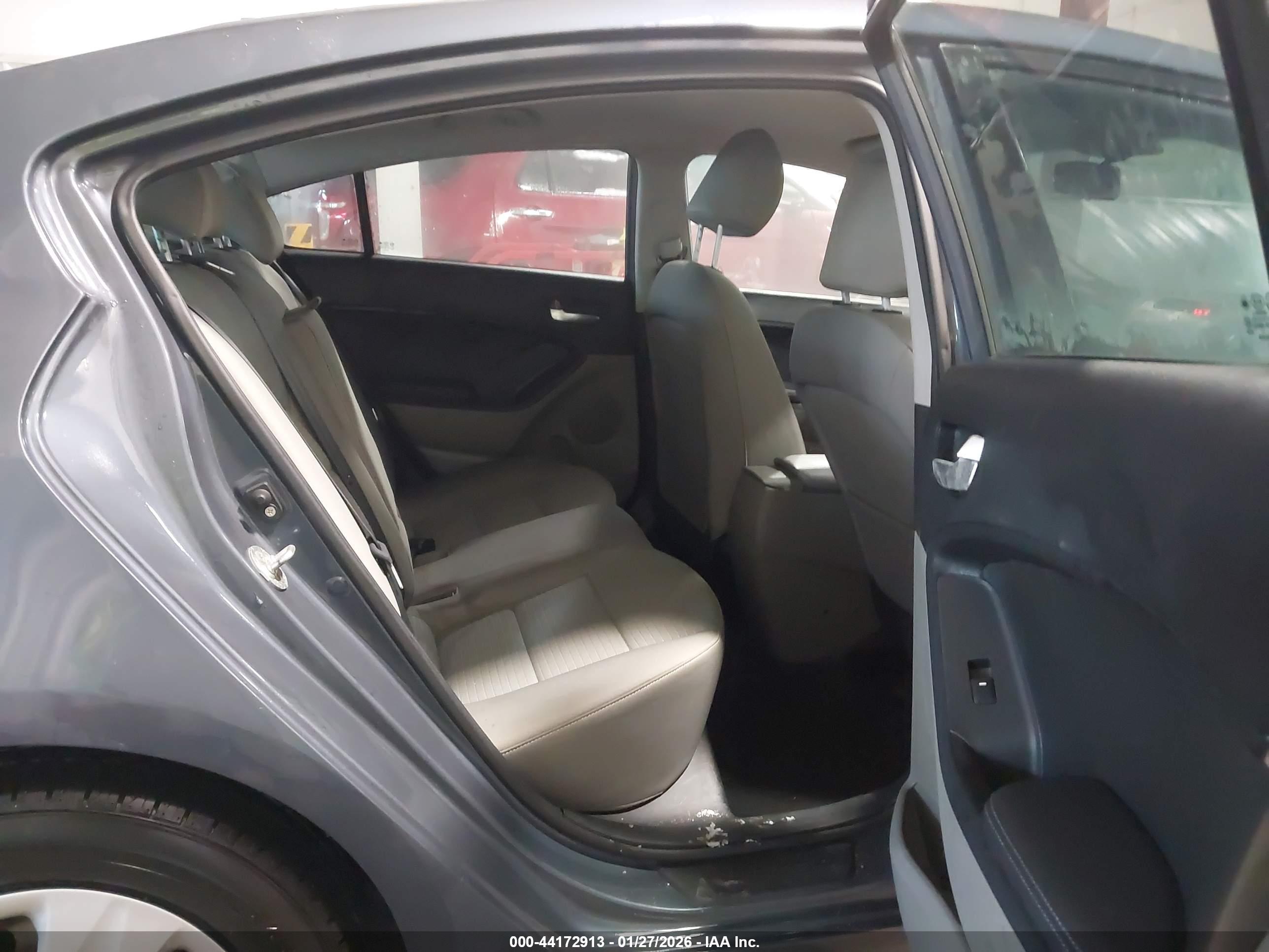 KIA FORTE image 8