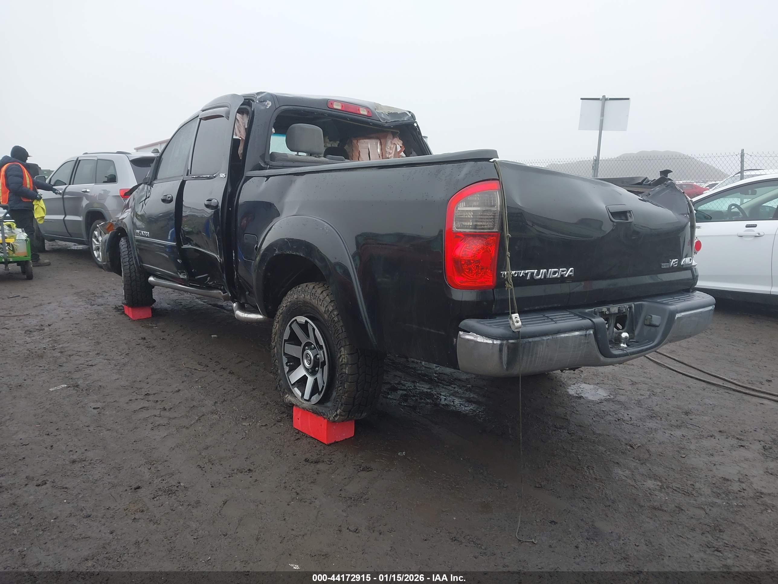 TOYOTA TUNDRA image 3